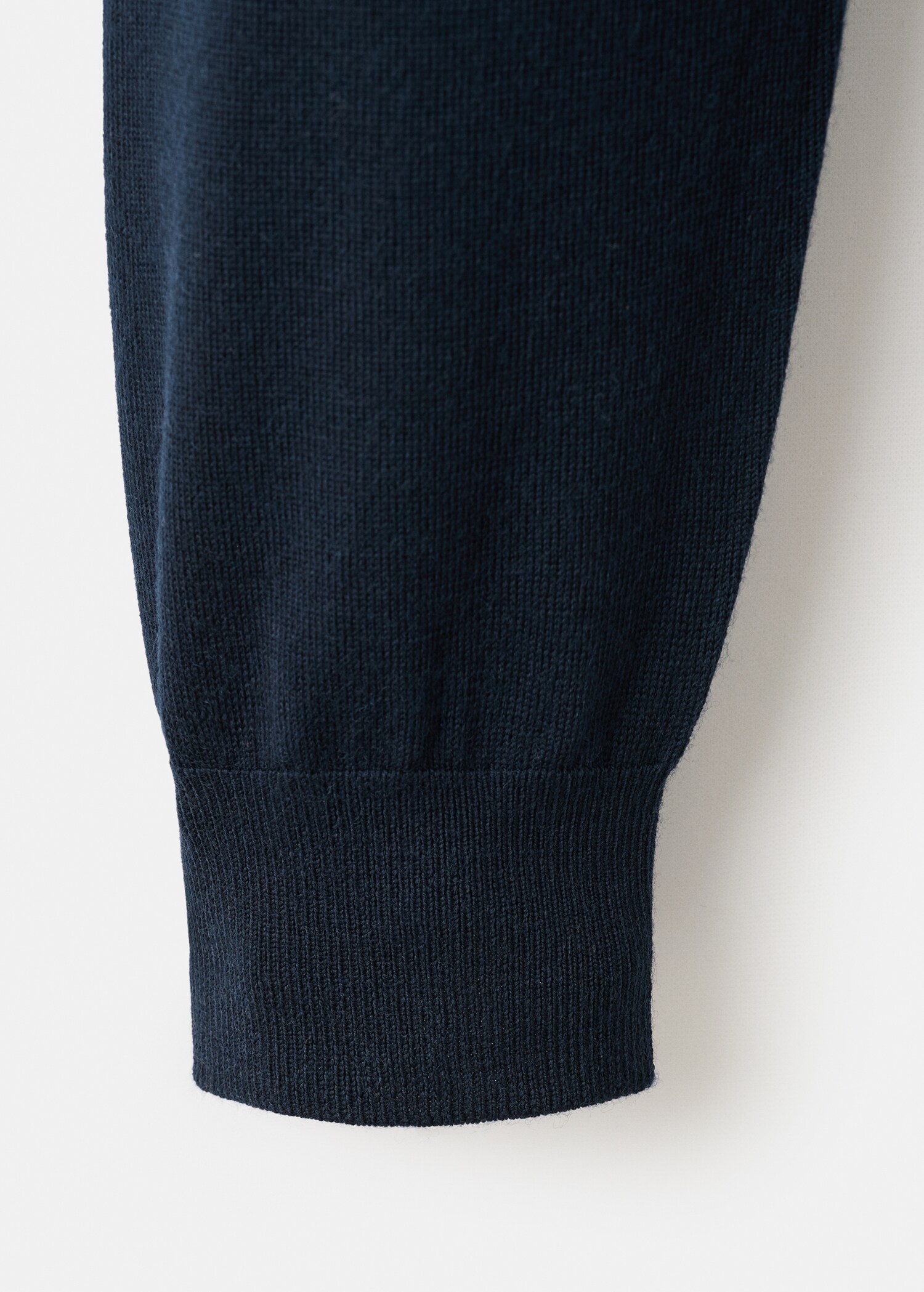 100% merino wool crew neck sweater - Details of the article 0
