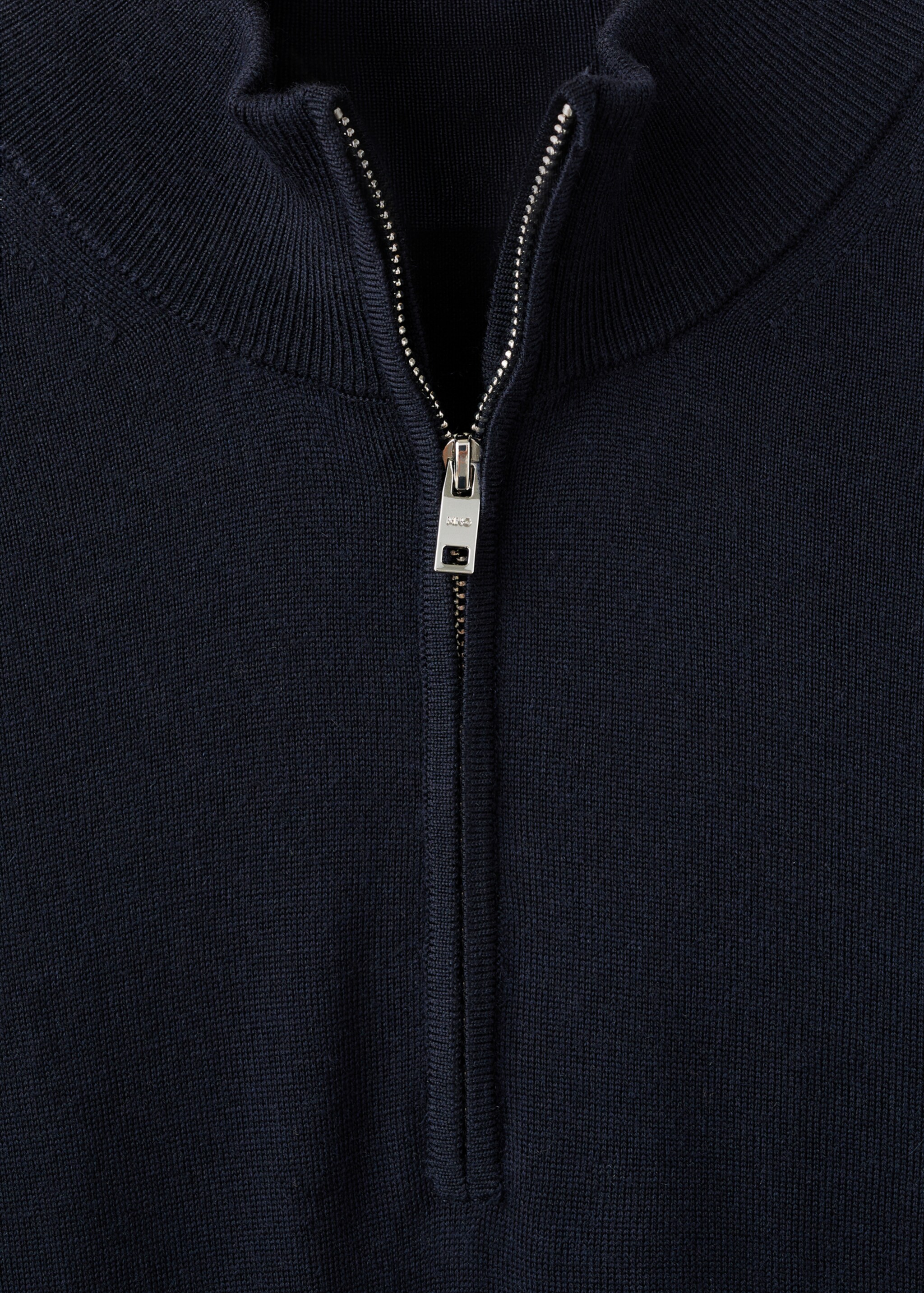 100% merino wool sweater with perkins collar - Details of the article 8, Navy. Ref: 27041285-00.