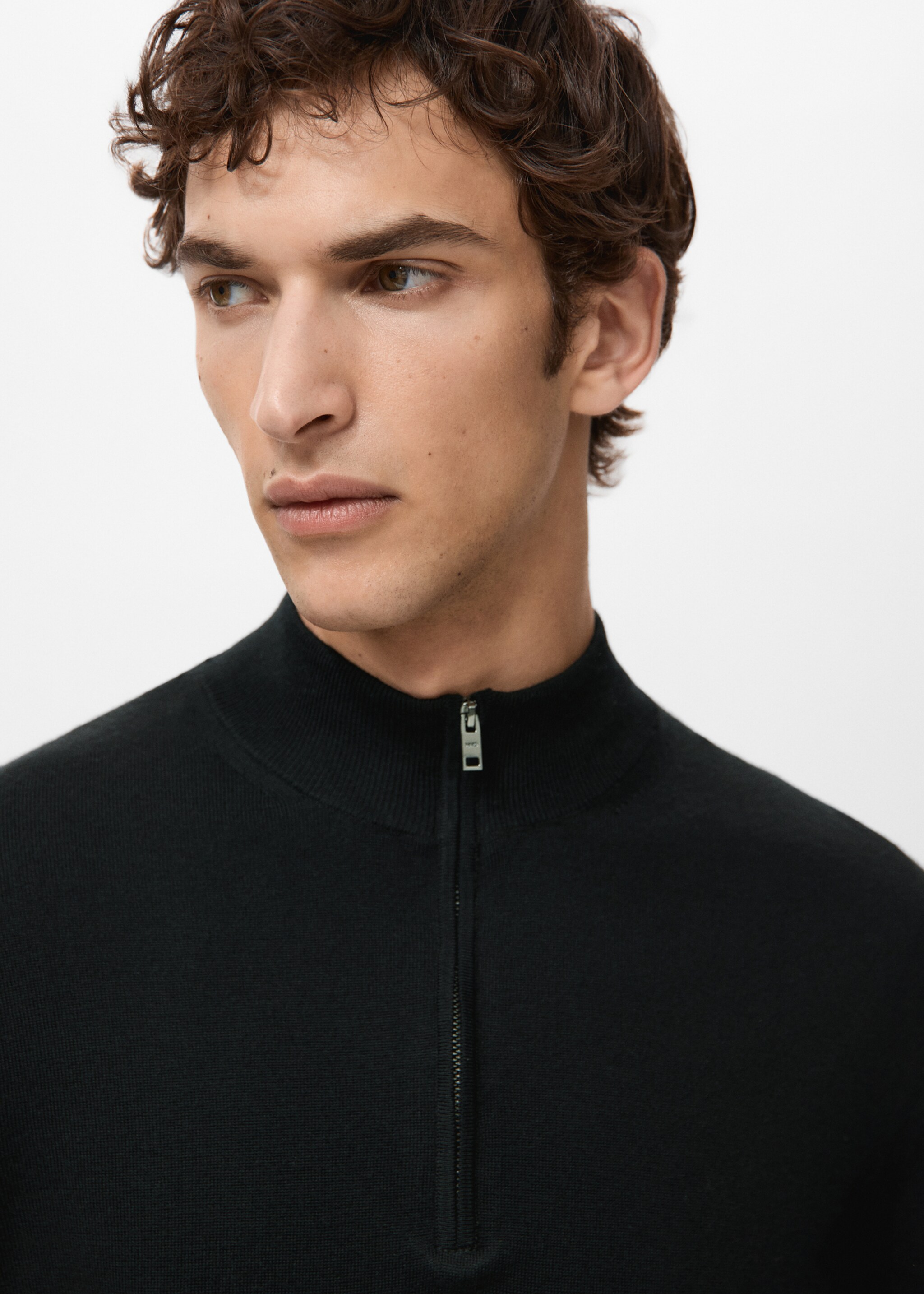 100% merino wool sweater with perkins collar - Details of the article 1, Black. Ref: 27041285-00.