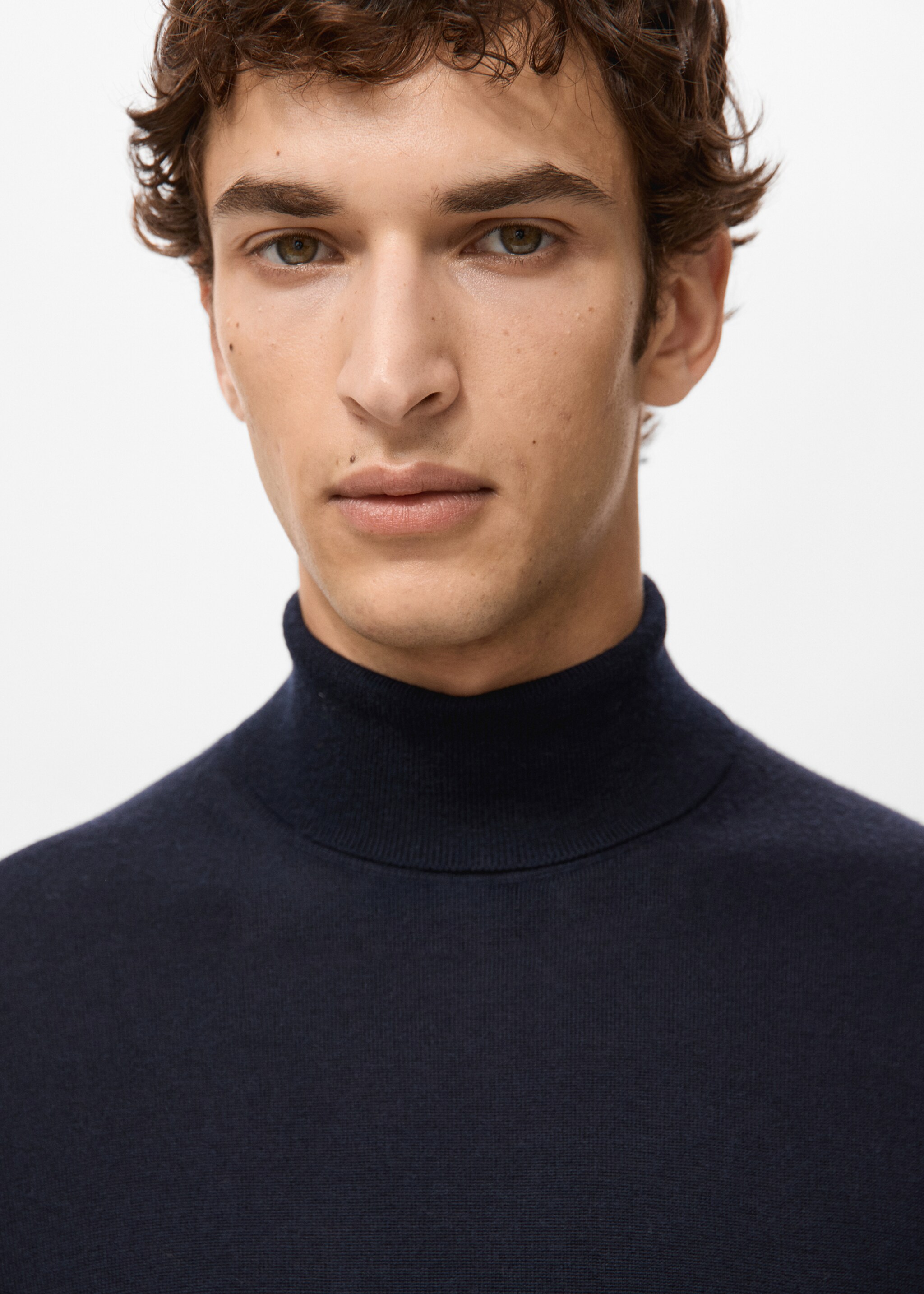 Jersey cuello alto 100% lana merino - Detalle del artículo 1, Azul marino. Ref: 27041286-00.