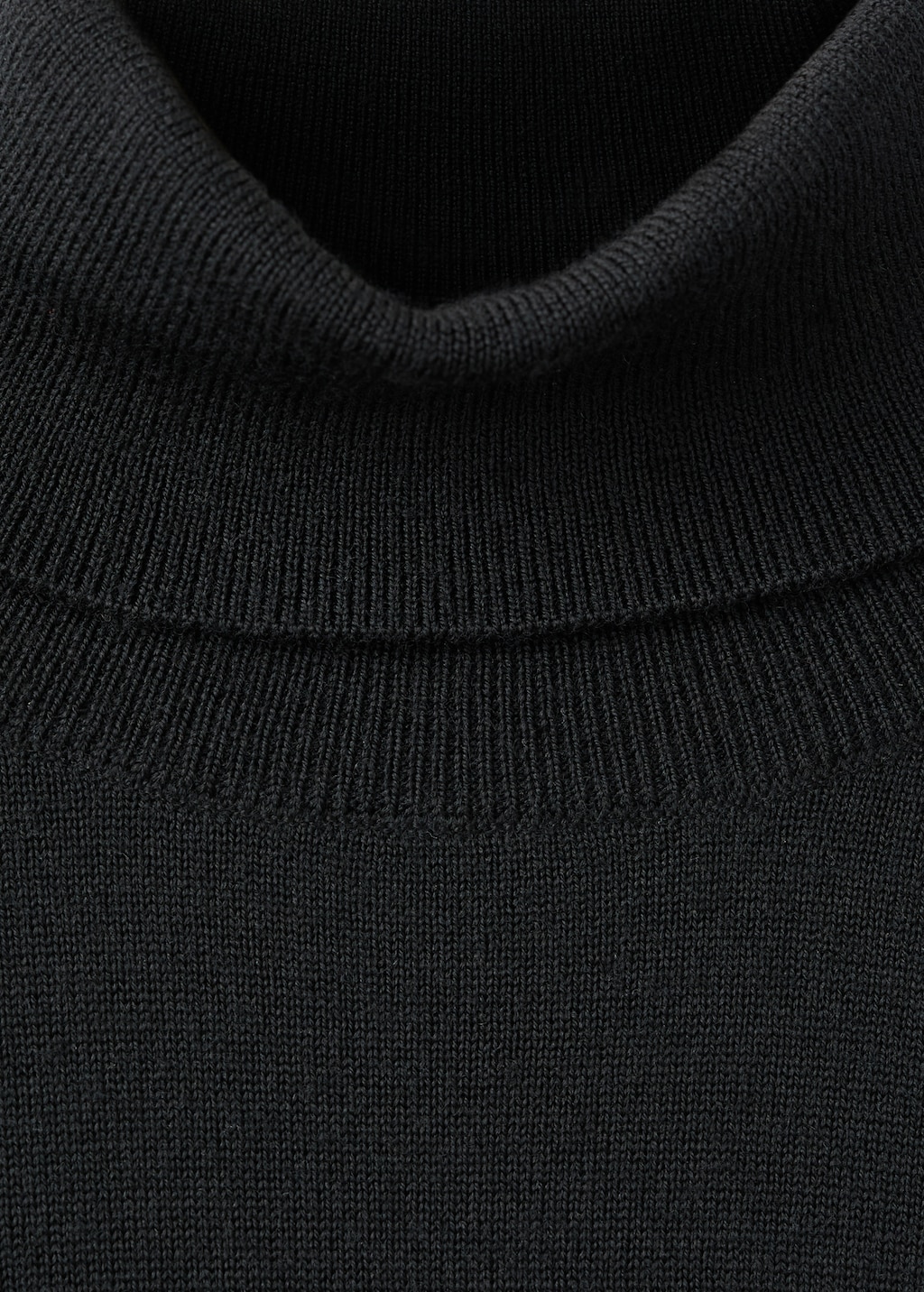 100% merino wool turtleneck sweater