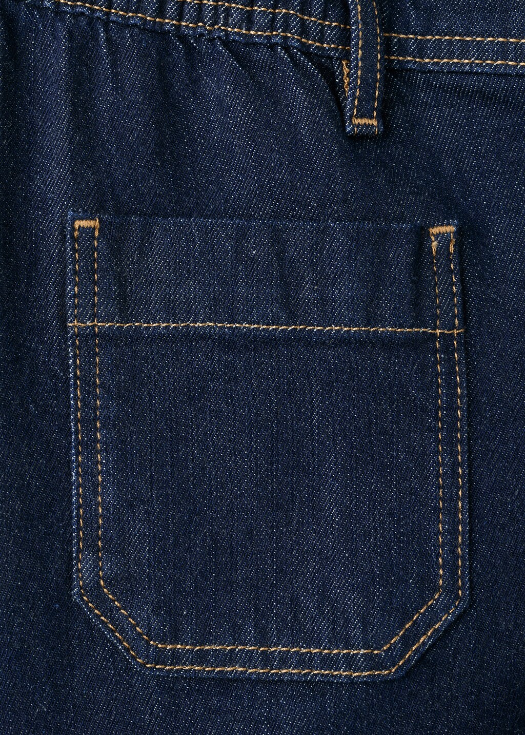 Wide leg maternity jeans with pockets - image 4