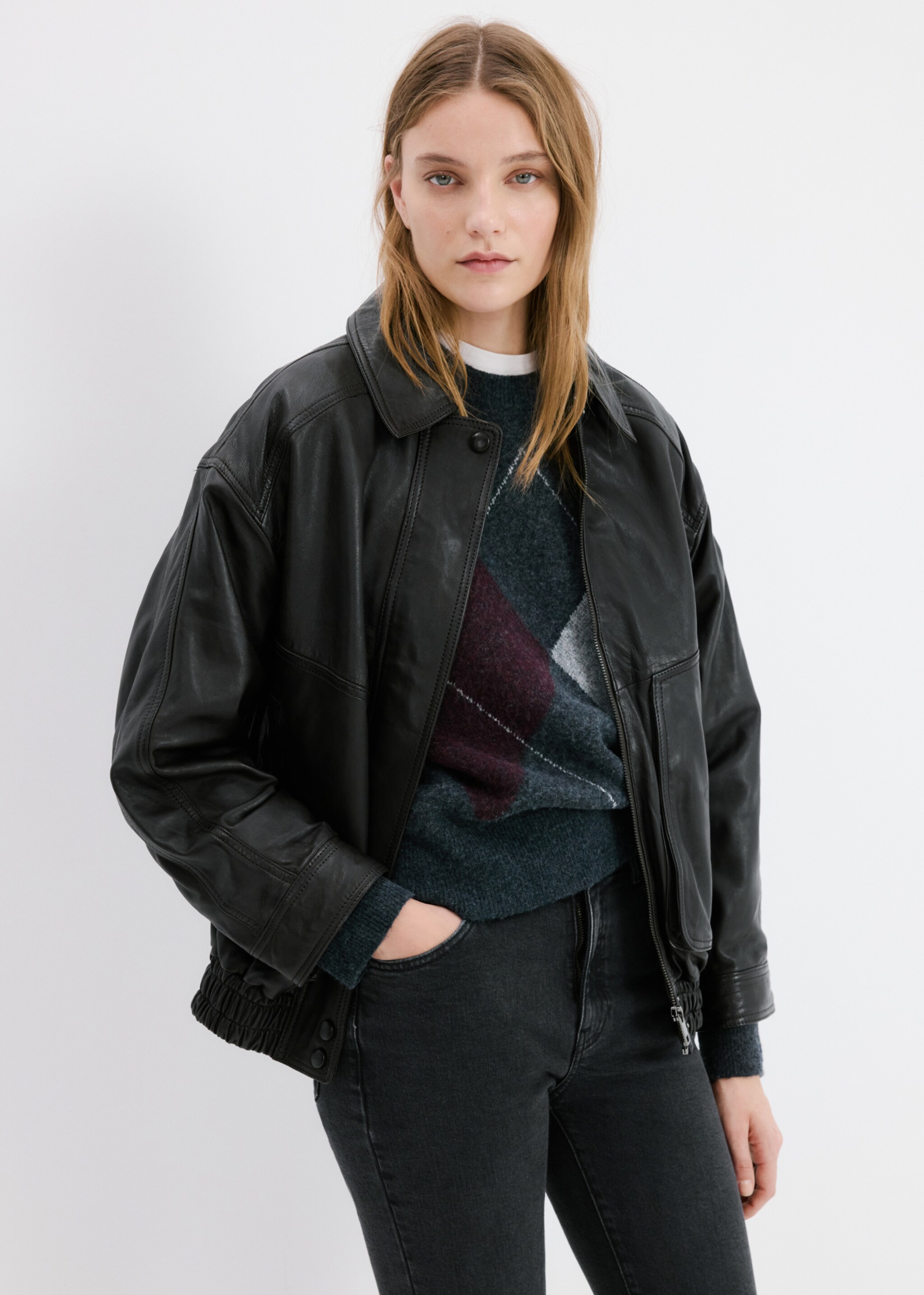 Claudia slim-fit cropped jeans - Details of the article 1, Black denim. Ref: 27041306-00.