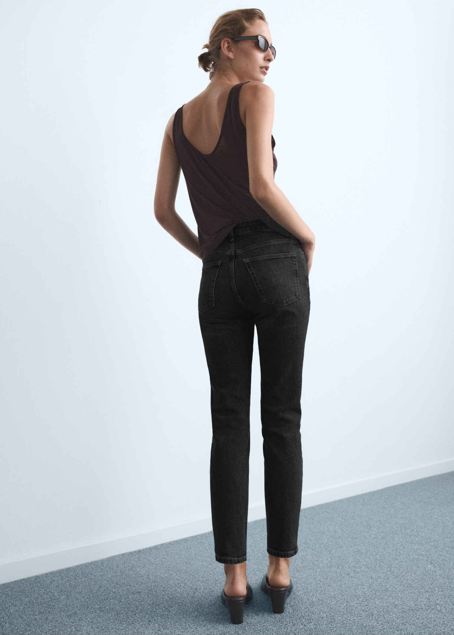 Claudia slim-fit cropped jeans - Achterkant van het artikel