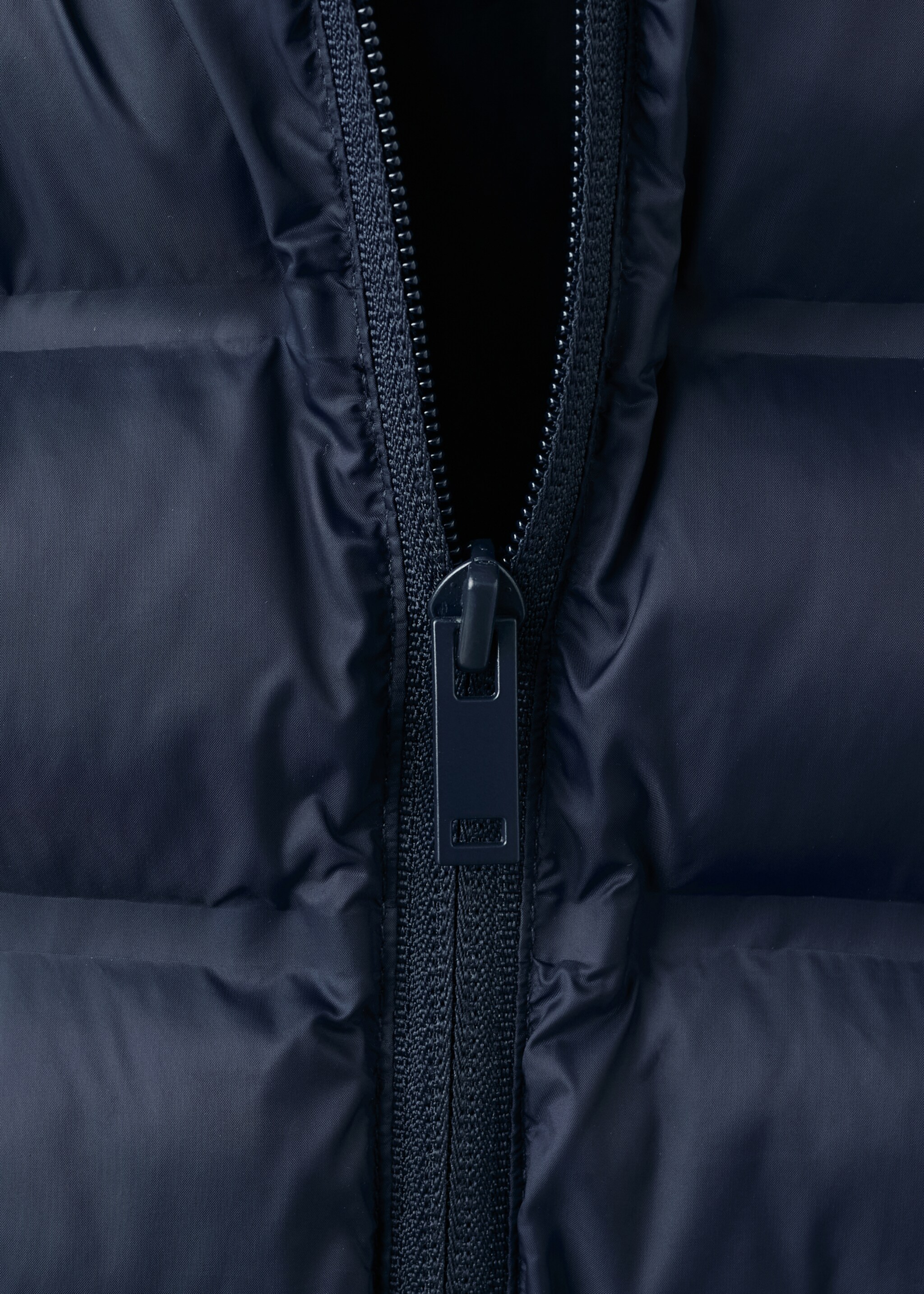 Quilted jacket - Details of the article 8, Navy. Ref: 27041313-00.