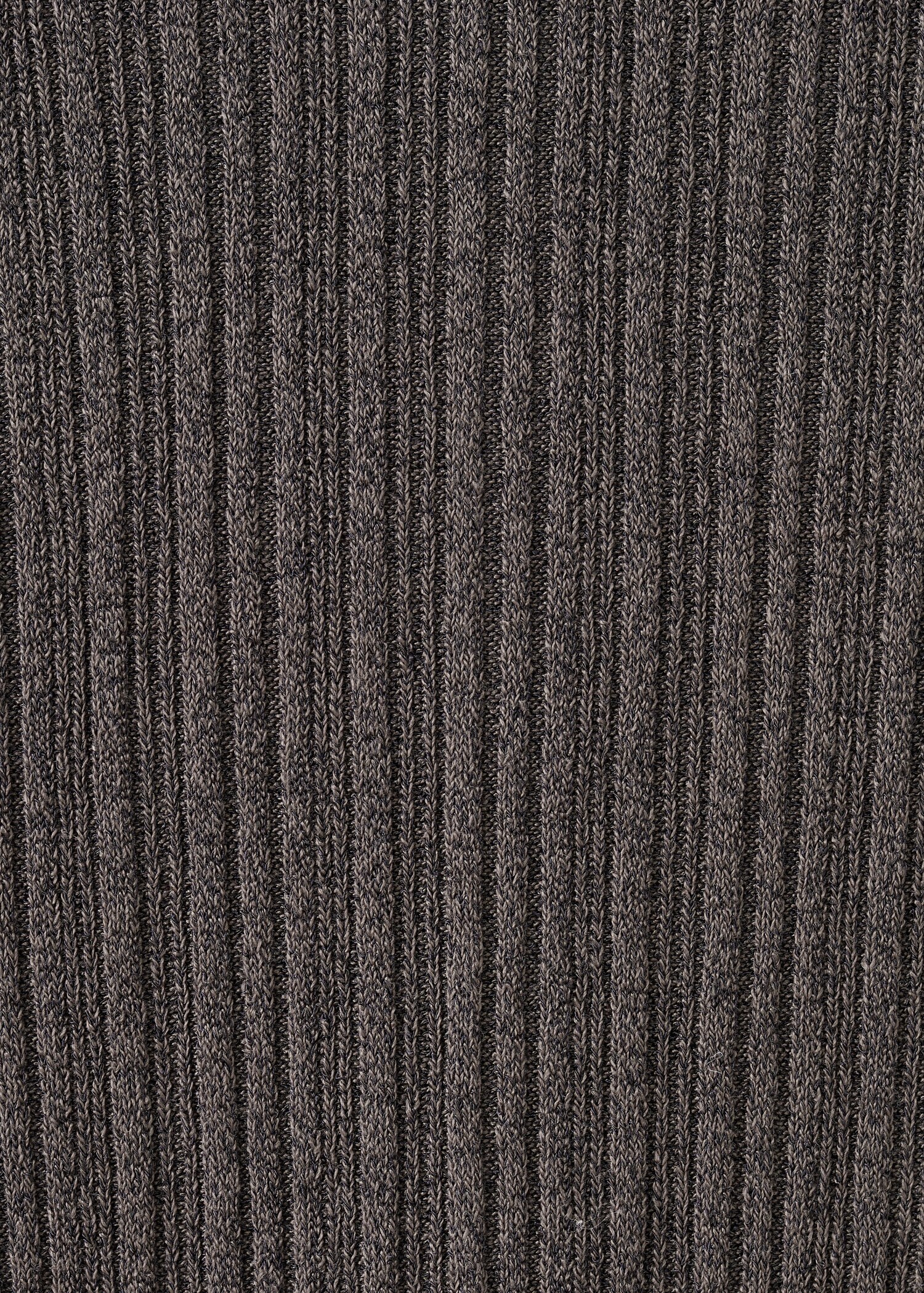 Turtleneck sweater with flared sleeves - Details of the article 0