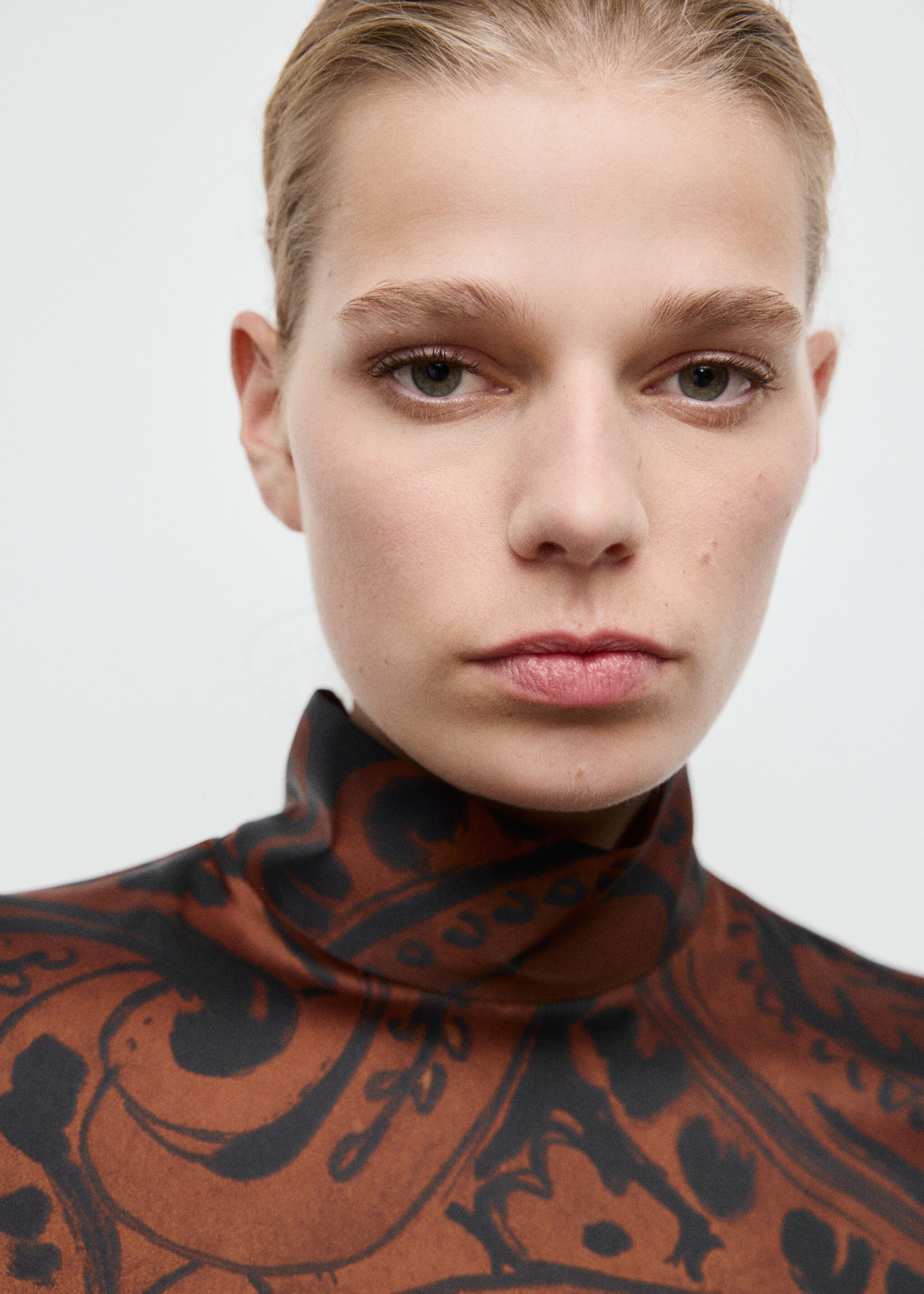 Paisley-print satin blouse - Details of the article 1, Burnt Orange. Ref: 27041318-00.