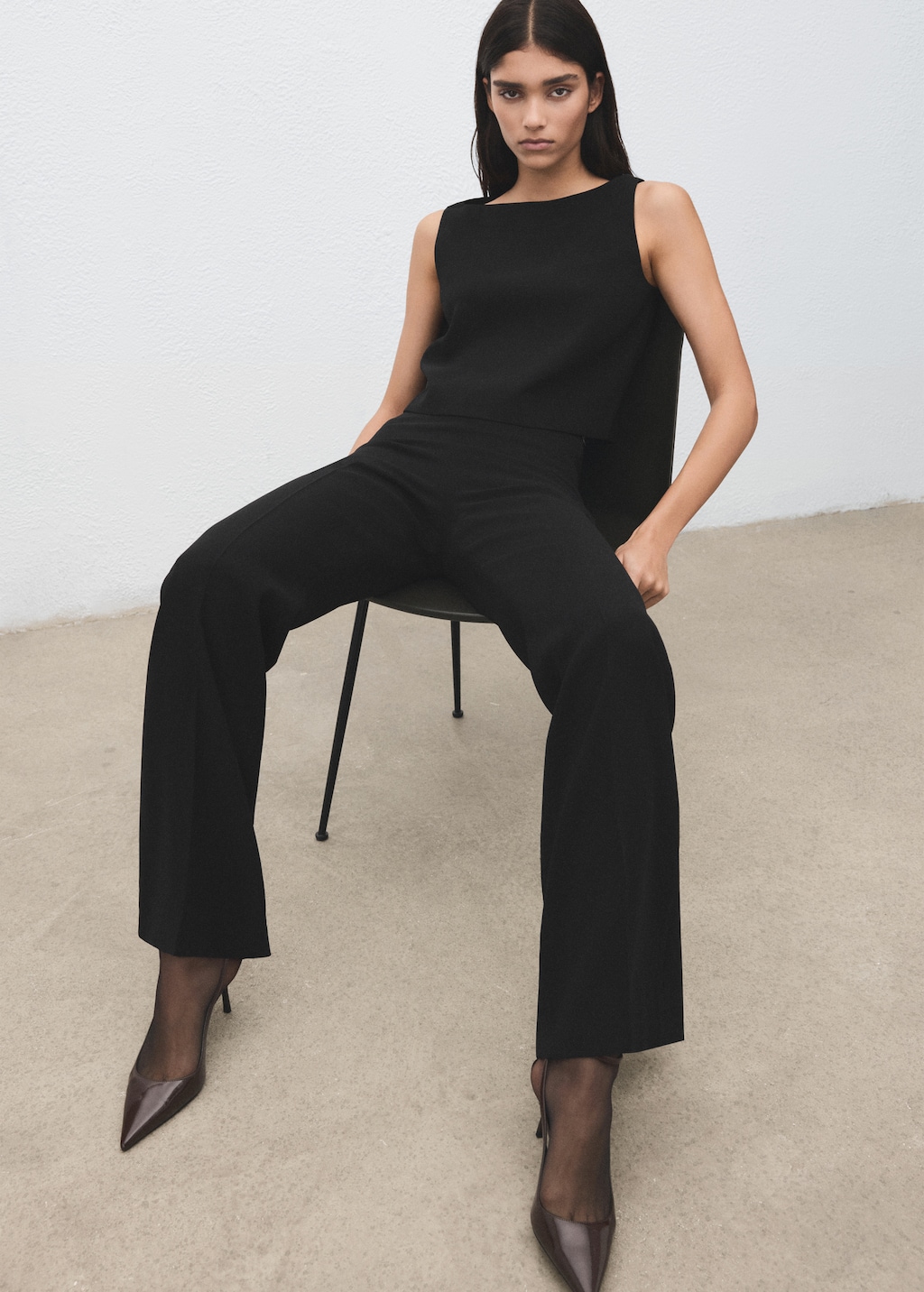 Fine-knit trousers with elastic waist