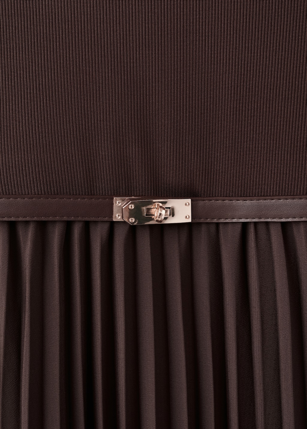 Flared midi-dress with belt