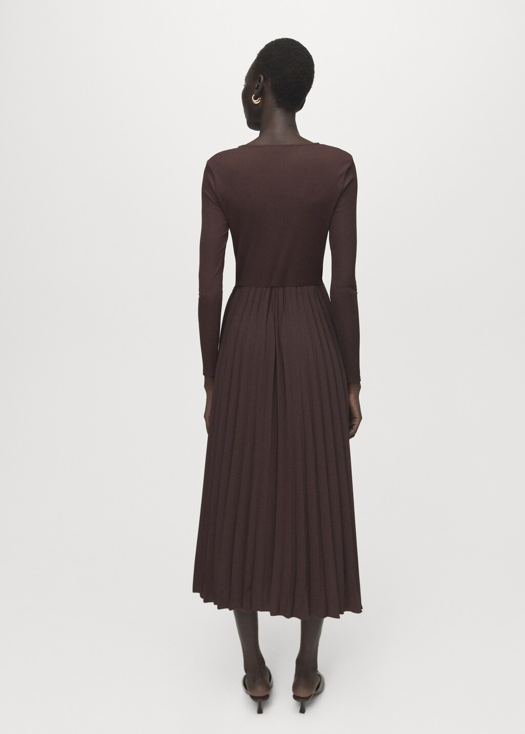 Flared midi-dress with belt - image 3