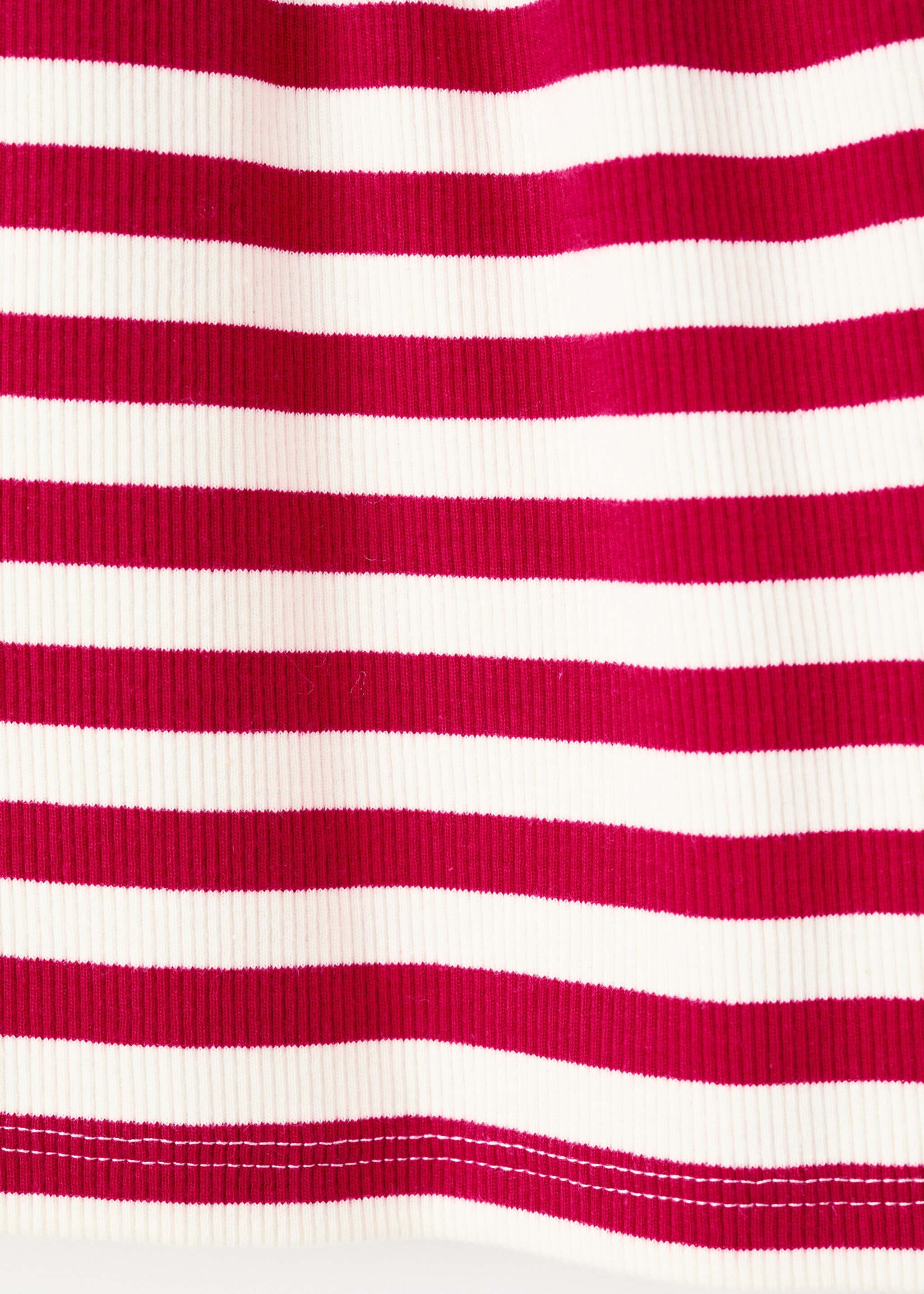 Ribbed striped shorts - Details of the article 0, Red. Ref: 27041509-00.