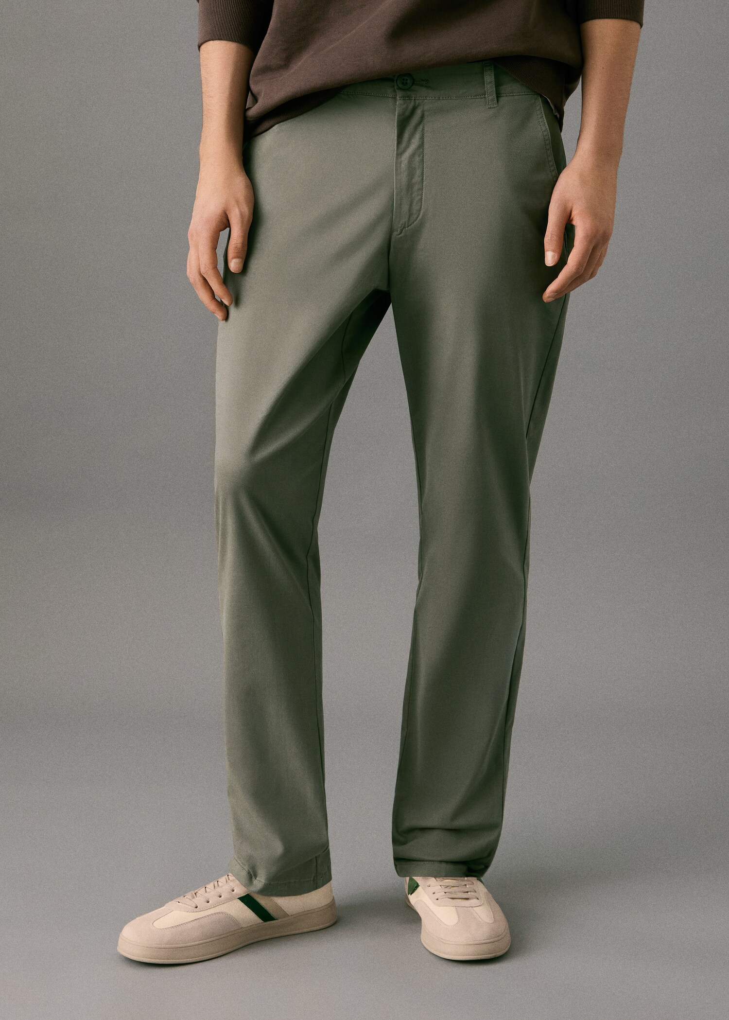 Pantalon chino uni - Plan moyen