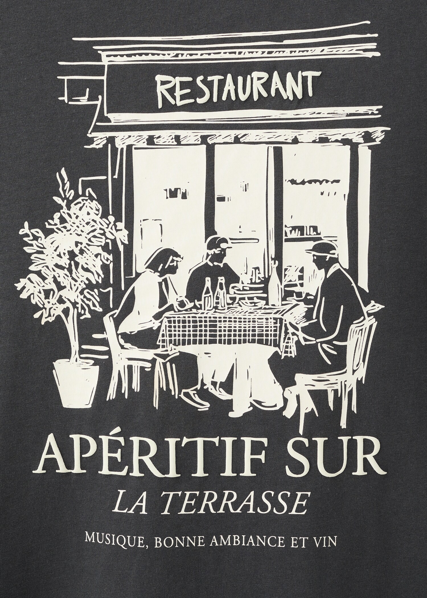 Short-sleeved printed t-shirt - Details of the article 8