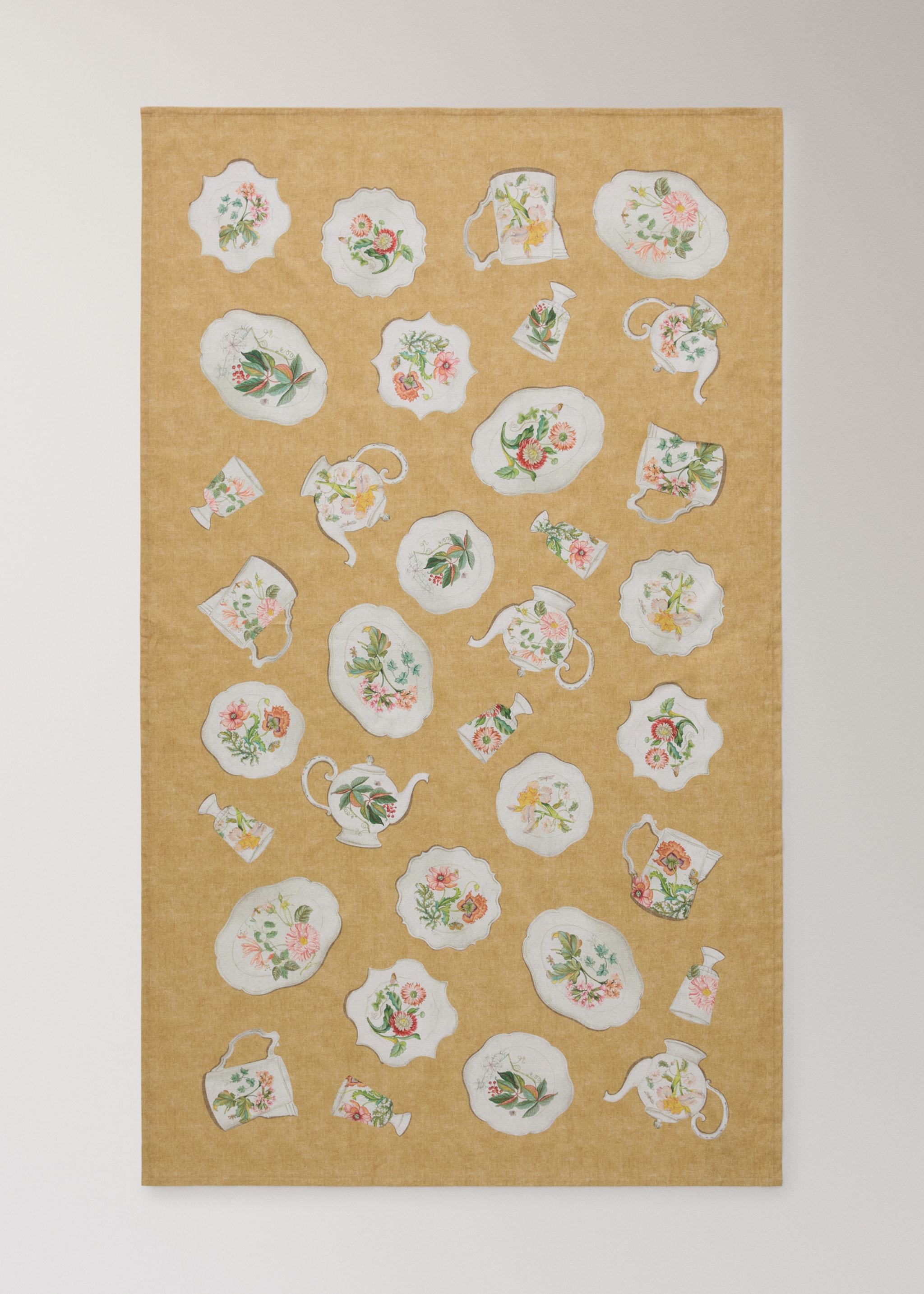 Cotton tablecloth with vintage porcelain elements for 6 to 8 guests - Details of the article 4, Mustard. Ref: 27041517-00.