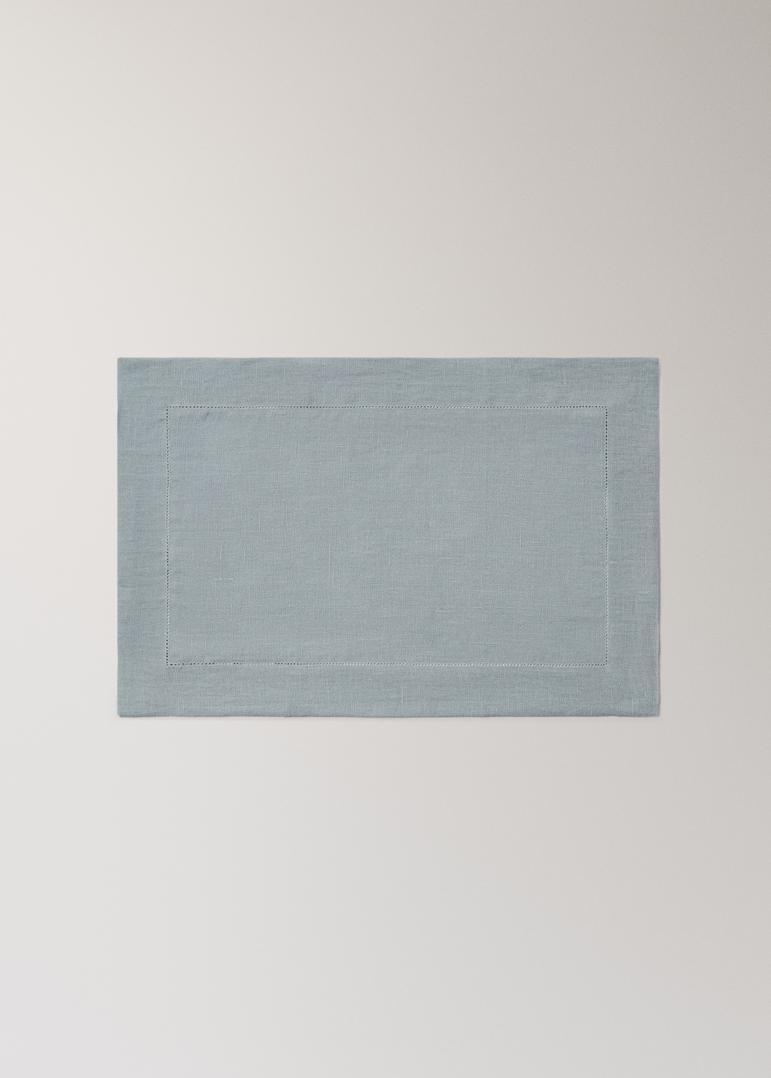 Сервірувальна серветка зі 100% льону з мережкою - Товар без моделі