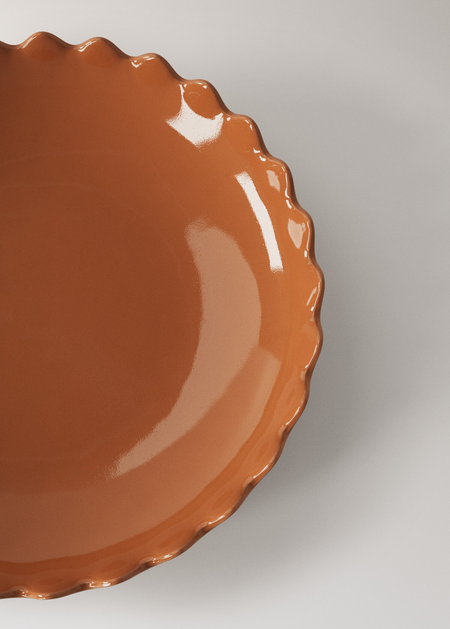 Wave-patterned stoneware bowl in color - Details of the article 1