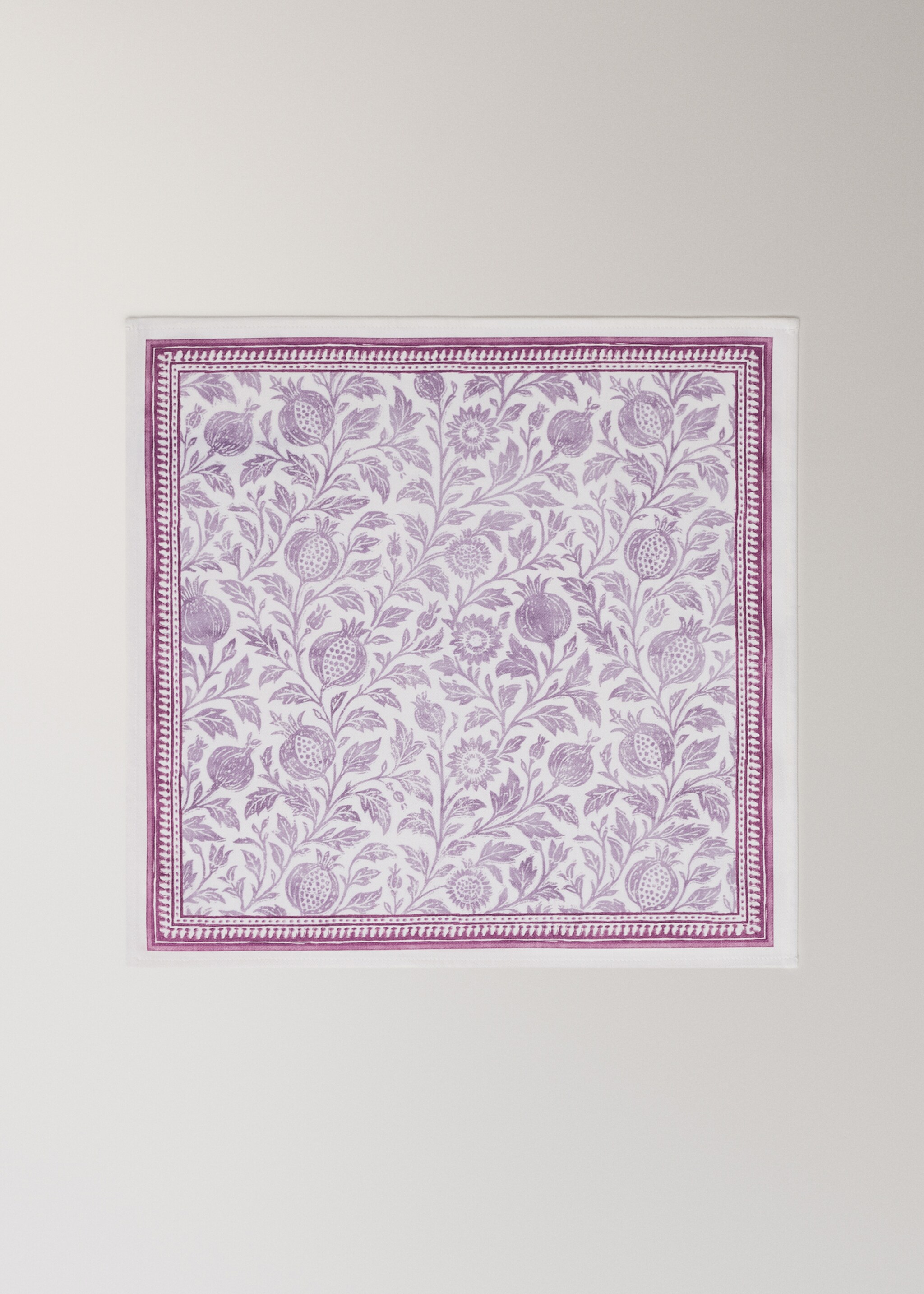 Blockprint-style cotton napkin - Article without model, Lilac. Ref: 27041533-00.