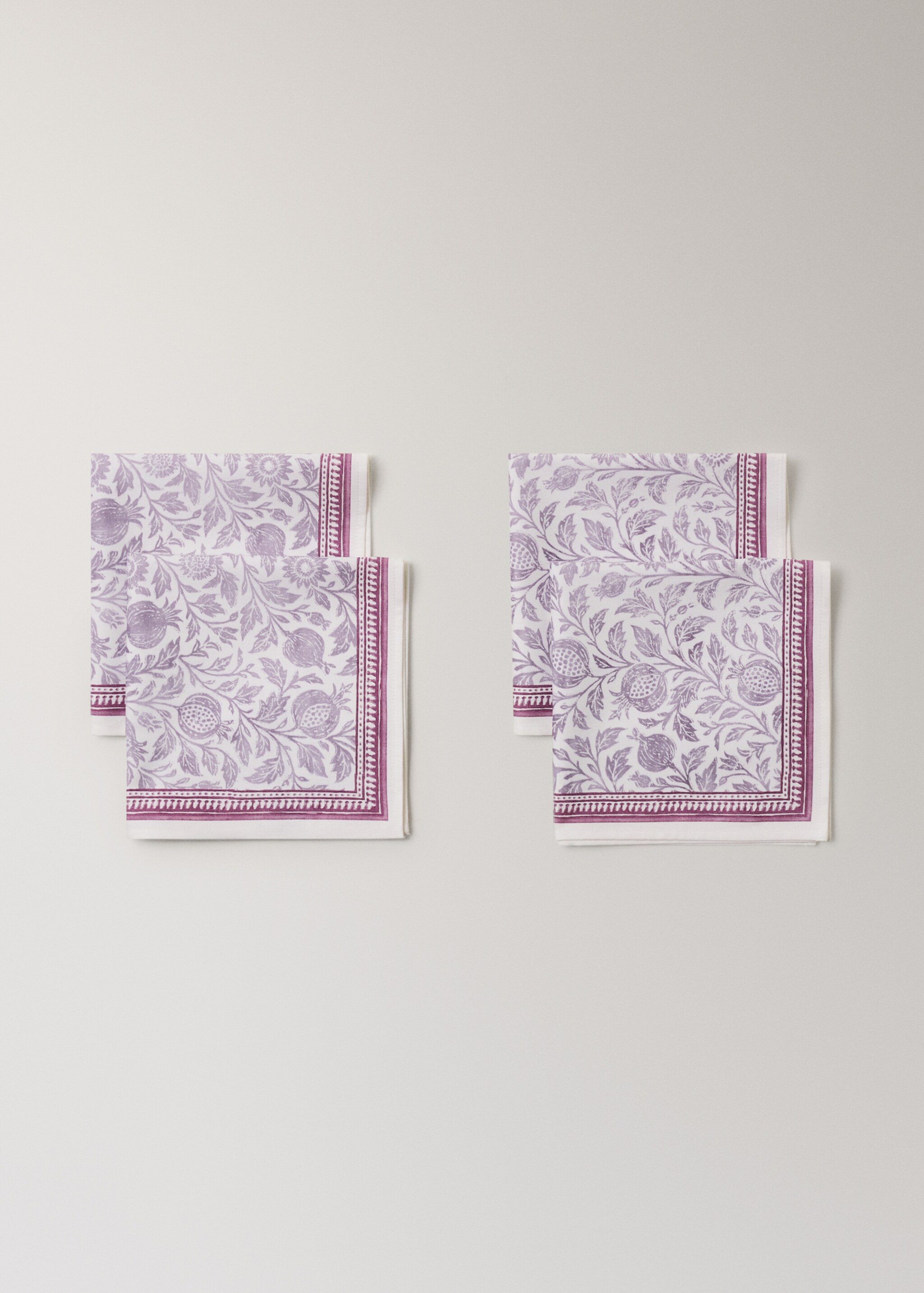 Blockprint-style cotton napkin - Details of the article 1, Lilac. Ref: 27041533-00.