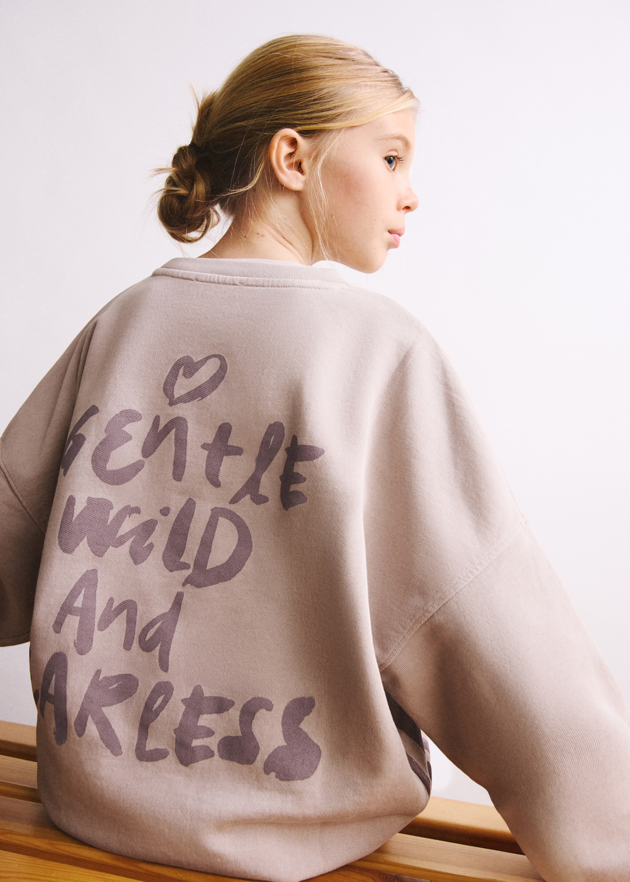 Oversized printed sweatshirt - Details of the article 1, Pink. Ref: 27041537-00.