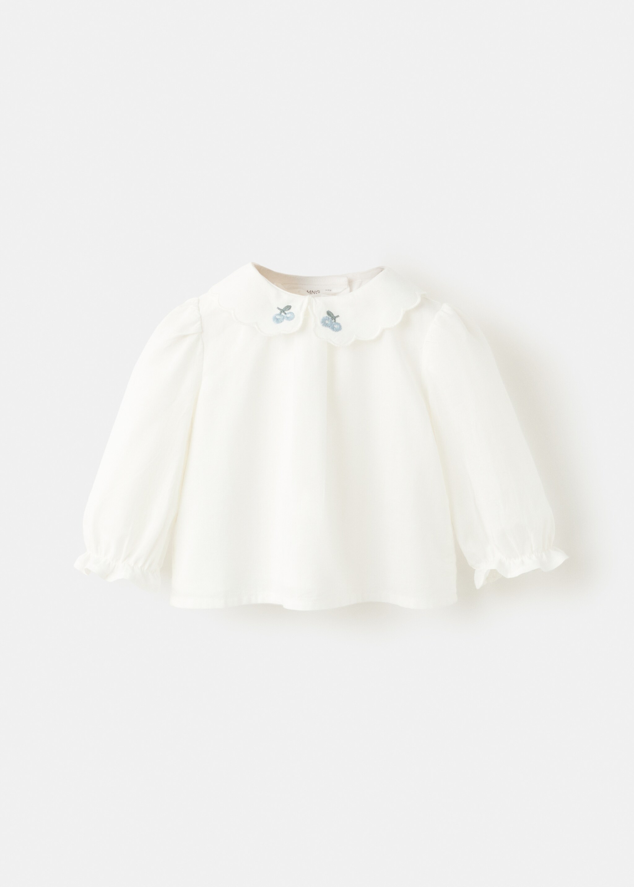 Embroidered blouse with scalloped details - Article without model, Off White. Ref: 27042004-00.