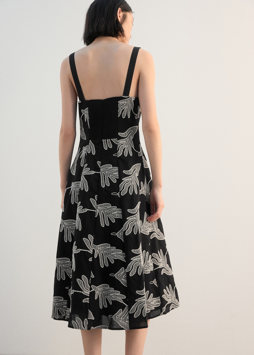 Floral embroidery dress