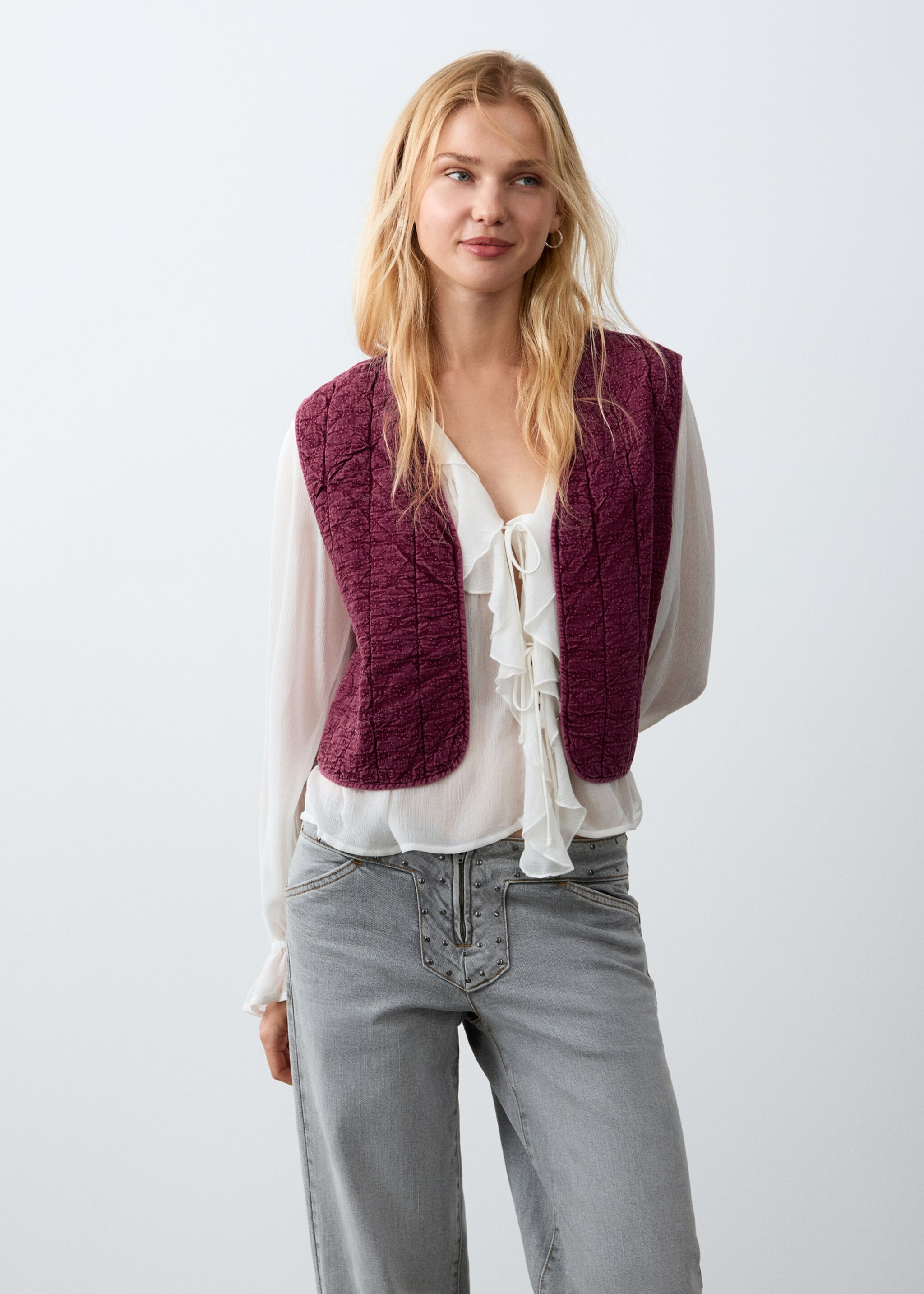 Embroidered quilted gilet - Medium plane, Burgundy. Ref: 27042544-00.