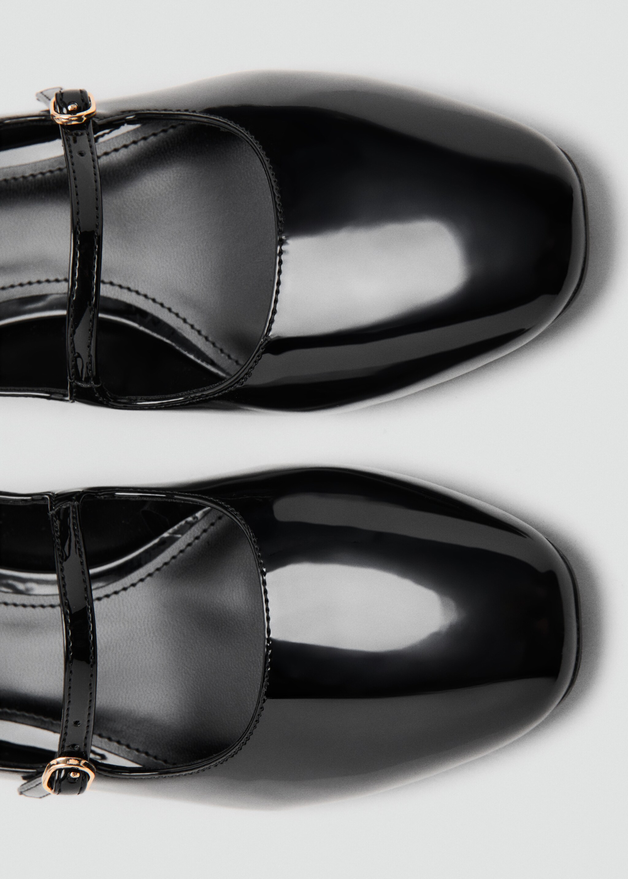Patent leather shoes with buckle - Details of the article 1, Black. Ref: 27042545-00.