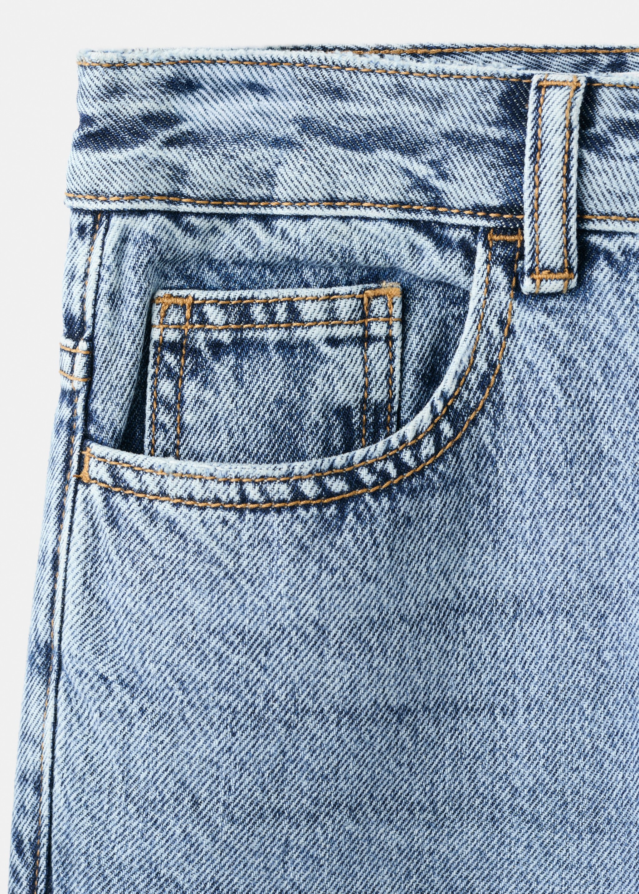 Jeans regular - Details of the article 0, Medium Blue. Ref: 27042546-00.