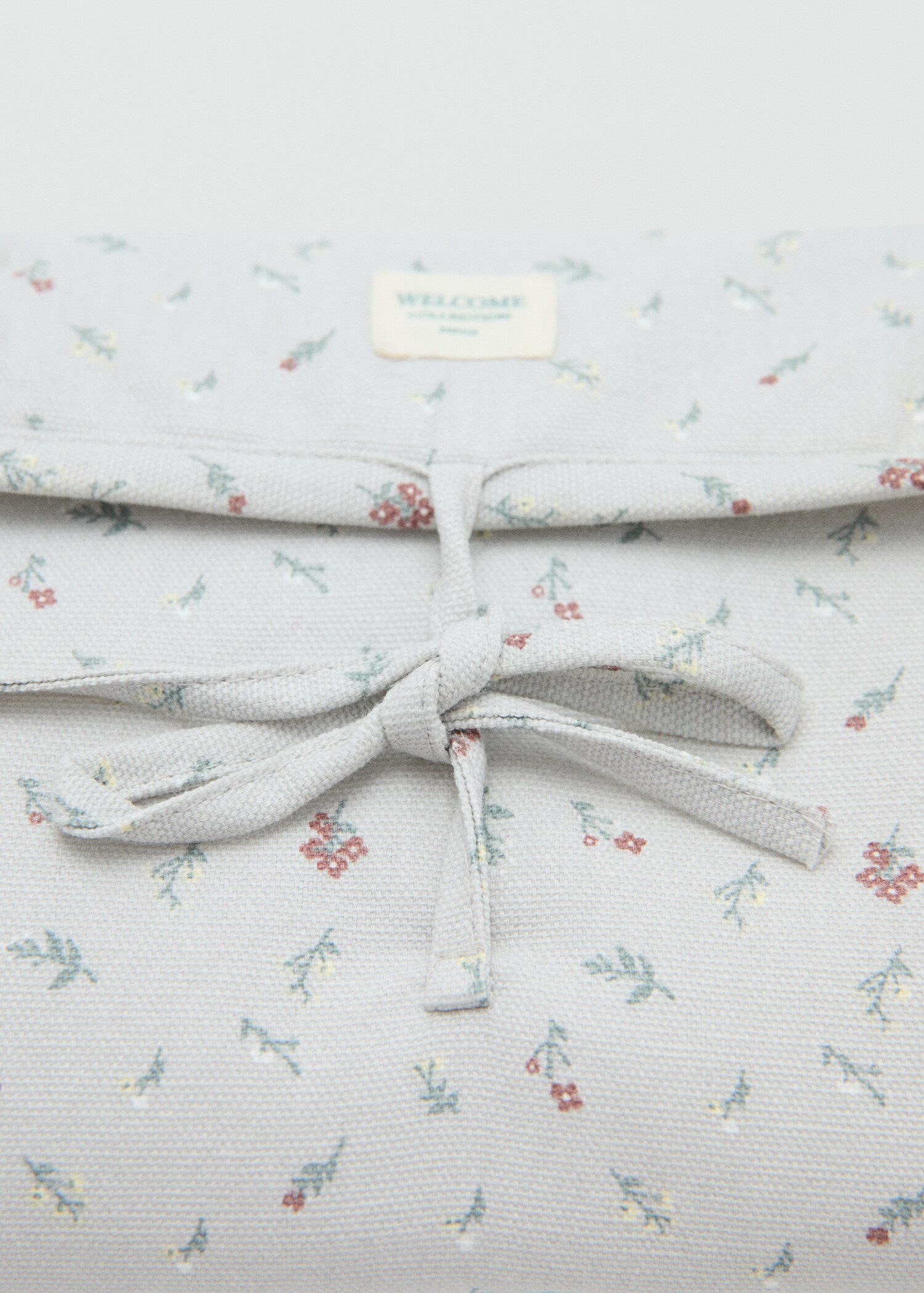 Пеленальний килимок для подорожей з квітковим принтом - Детальніше про товар 1