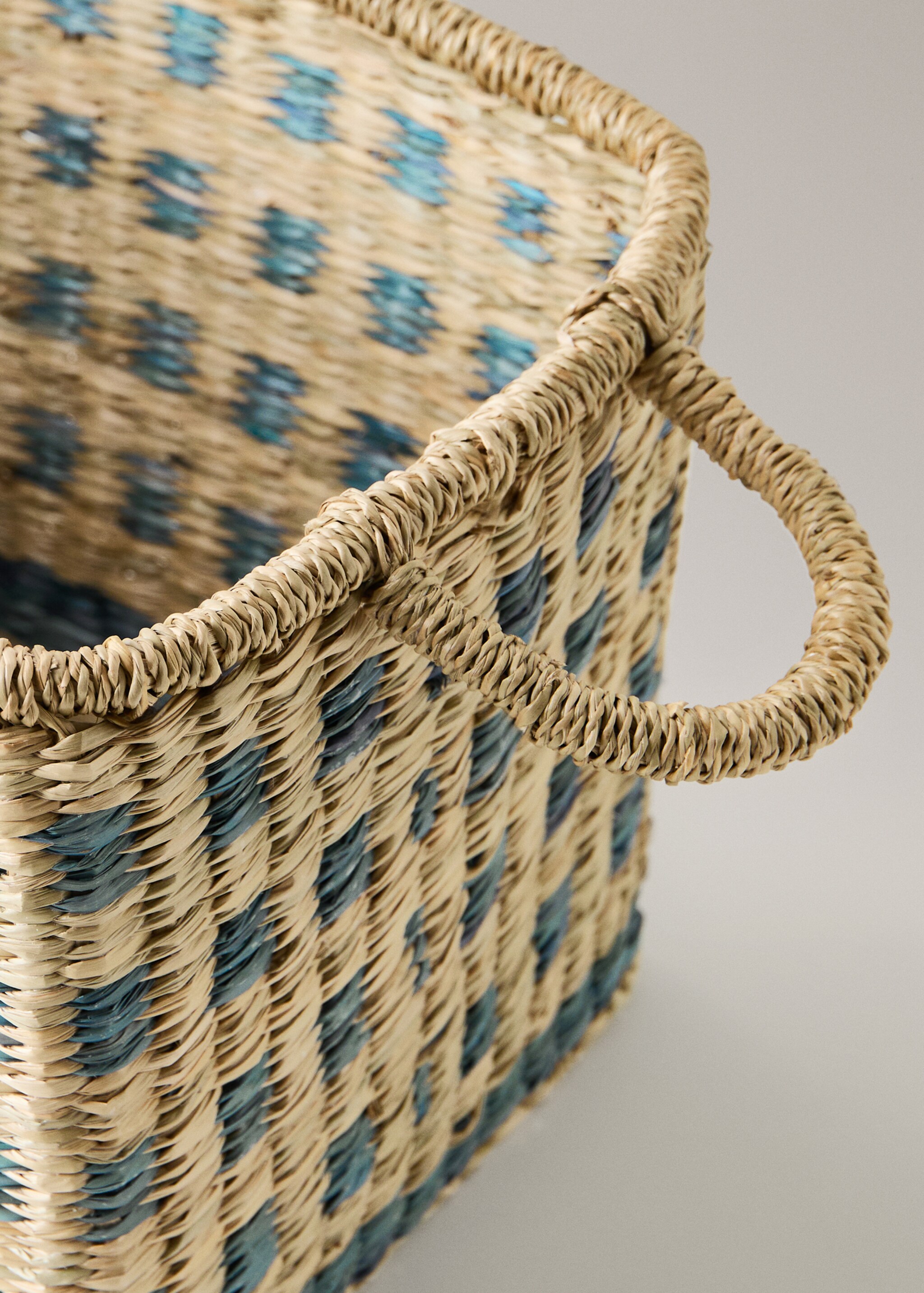 Panier moyen rectangulaire imprimé avec anses - Détail de l'article 1, Bleu. Ref: 27042896-00.