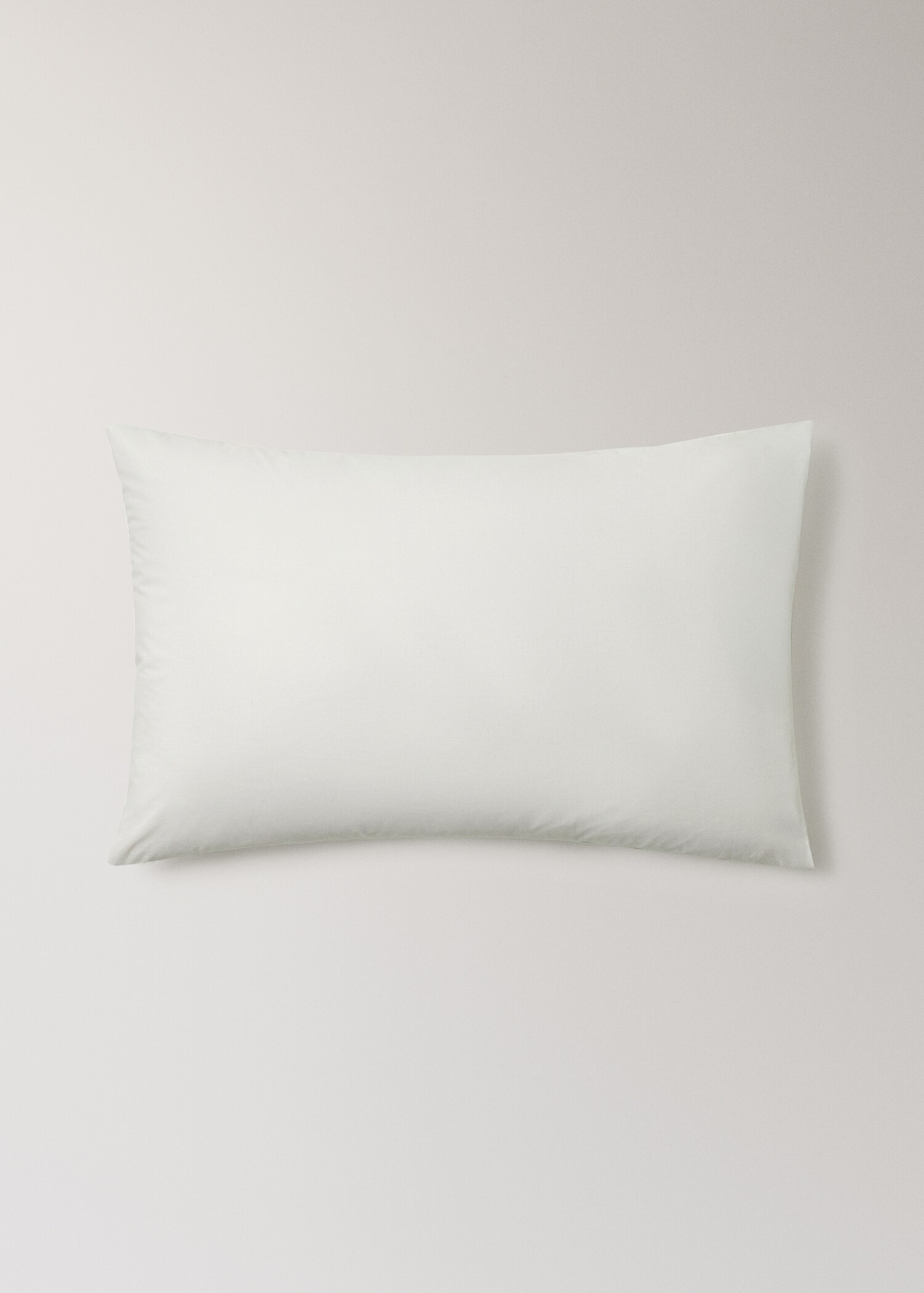 Two 200-thread count percale cotton pillowcases 50x75cm - Article without model