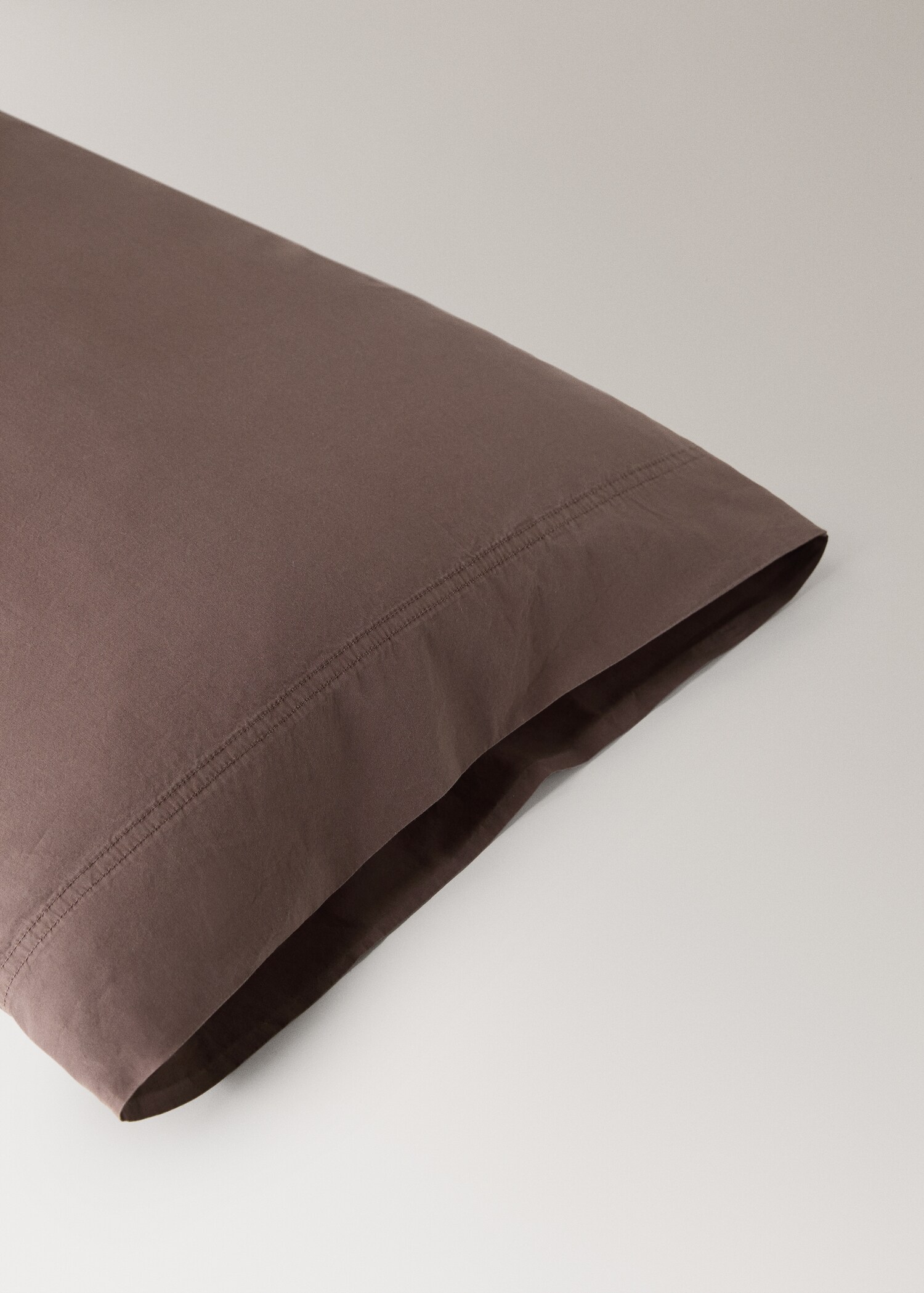 Zwei Kopfkissenbezüge aus Baumwolle mit doppeltem Steppstich, 300er Fadendichte, 45 x 110 cm - Detail des Artikels 2