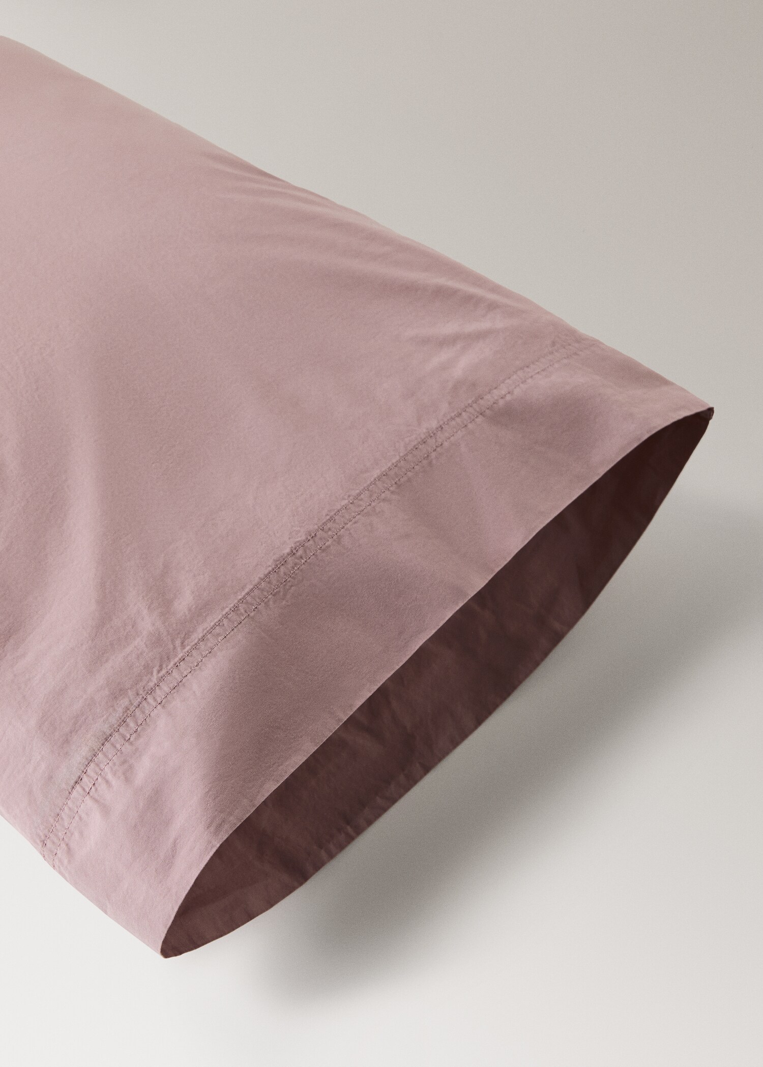 Zwei Kopfkissenbezüge aus Baumwolle mit doppeltem Steppstich, 300er Fadendichte, 45 x 110 cm - Detail des Artikels 2