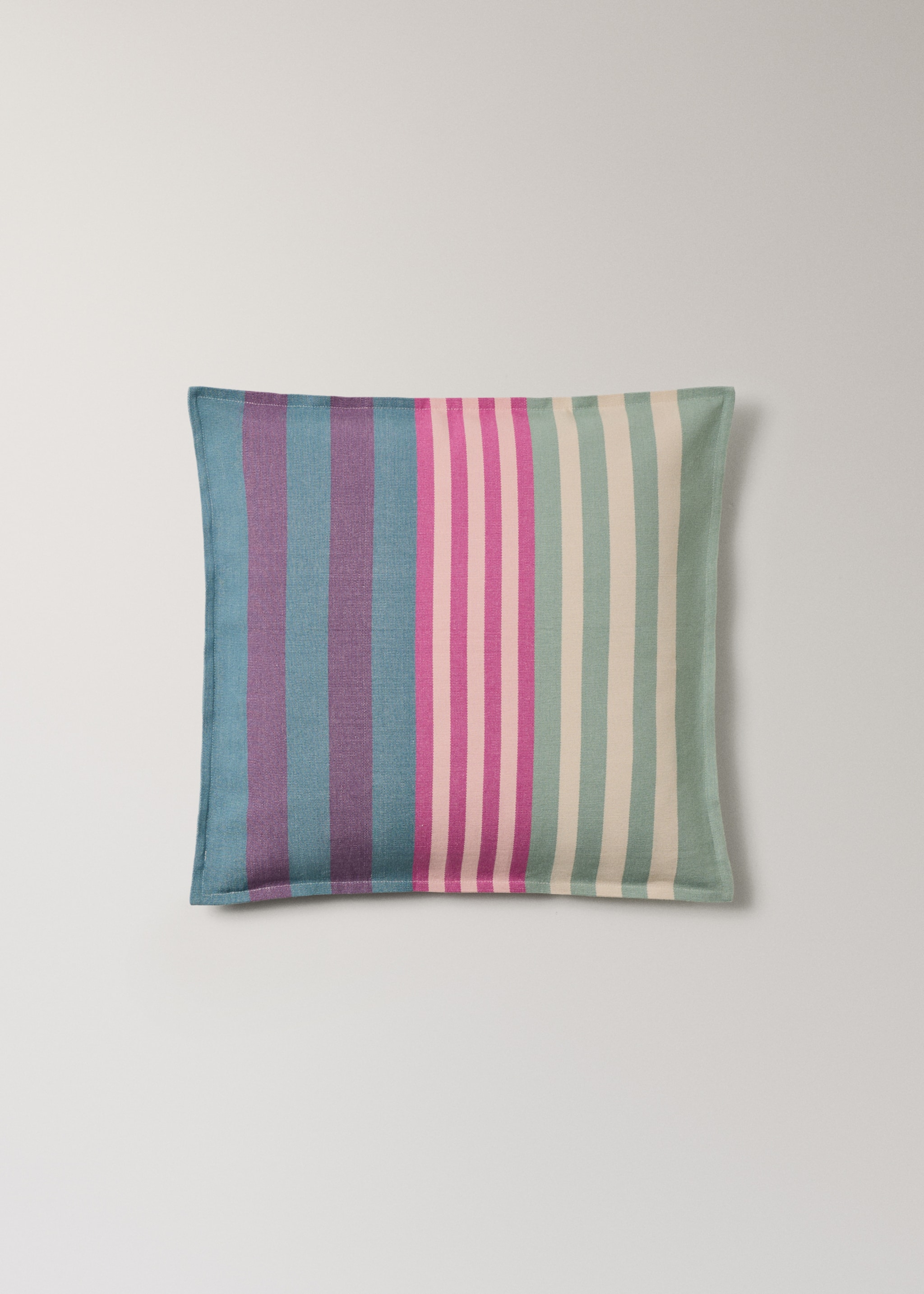 Cotton cushion cover with striped design 50x50 cm - Article without model, Pastel Pink. Ref: 27042925-00.