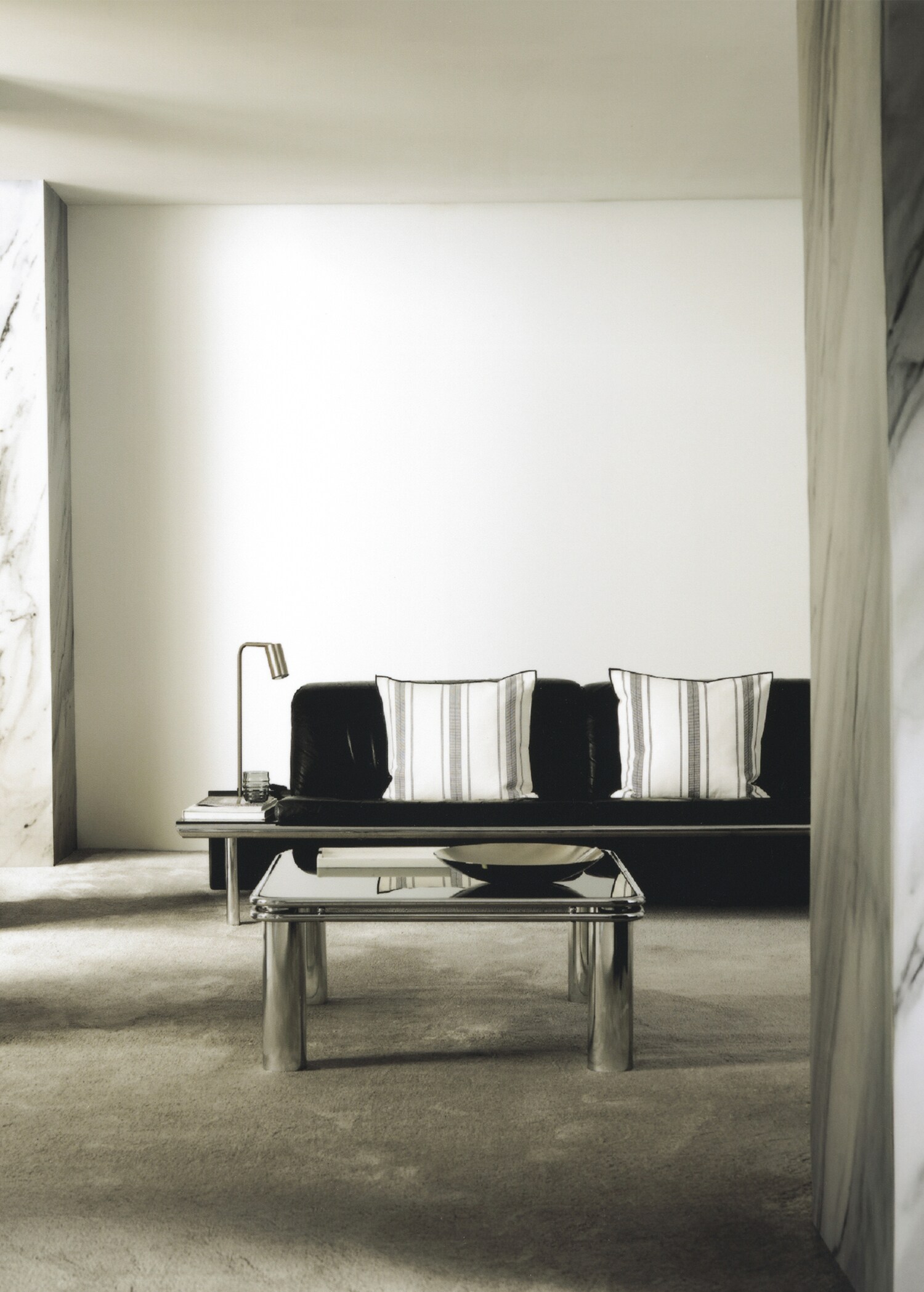 Kissenbezug mit Streifenmuster und Overlock-Verarbeitung, 50 x 50 cm - Detail des Artikels 6