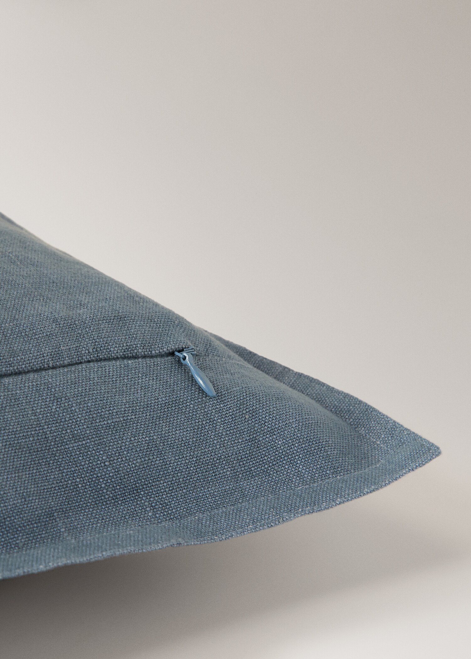 Linen cushion cover with flange 30x50 cm - Details of the article 3