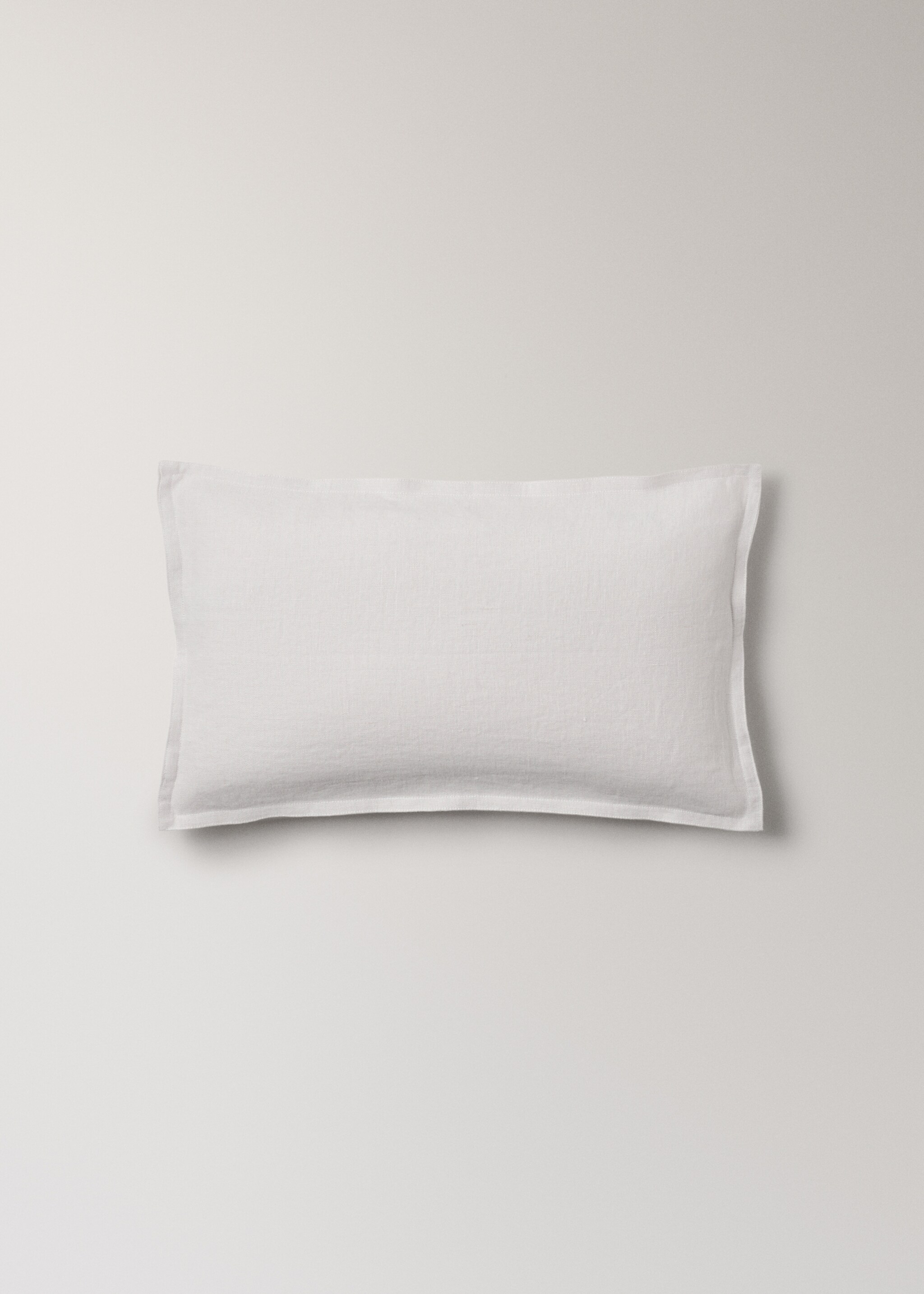 Linen cushion cover with flange 30x50 cm - Article without model, Light Heather Grey. Ref: 27042928-00.