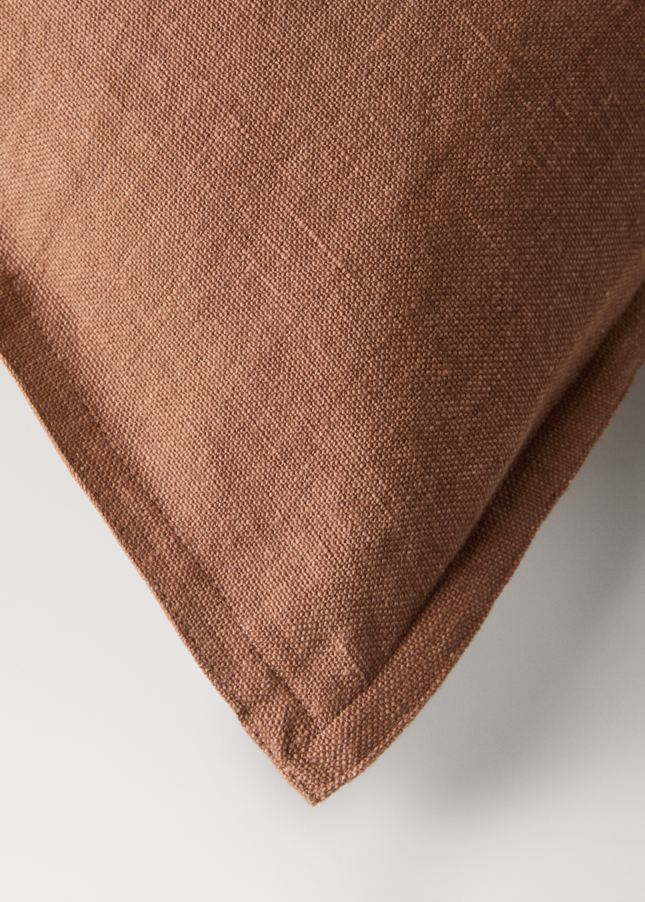 Linen cushion cover with flange 45x45 cm - Details of the article 2, Russet. Ref: 27042929-00.