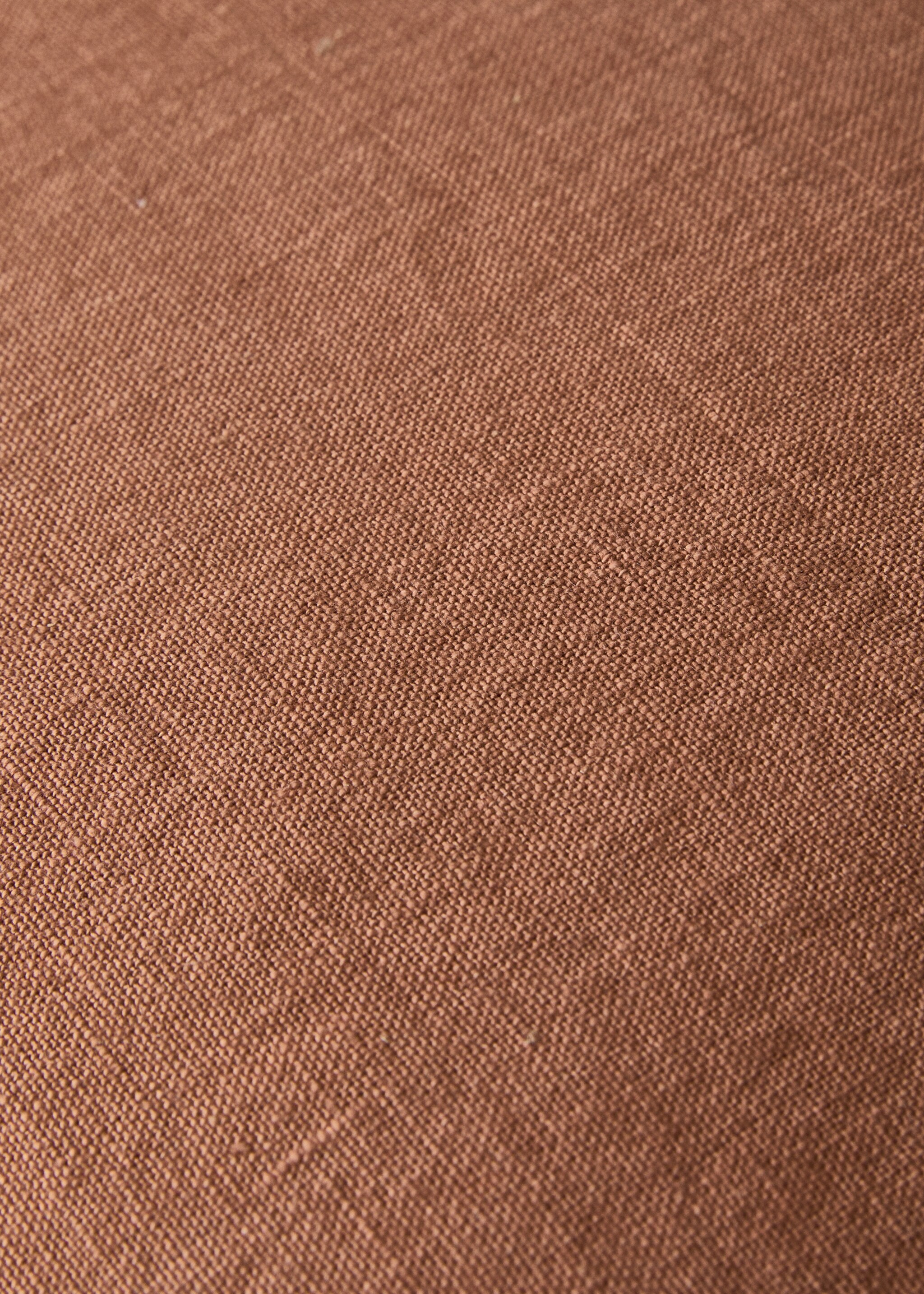 Linen cushion cover with flange 45x45 cm - Details of the article 4, Russet. Ref: 27042929-00.