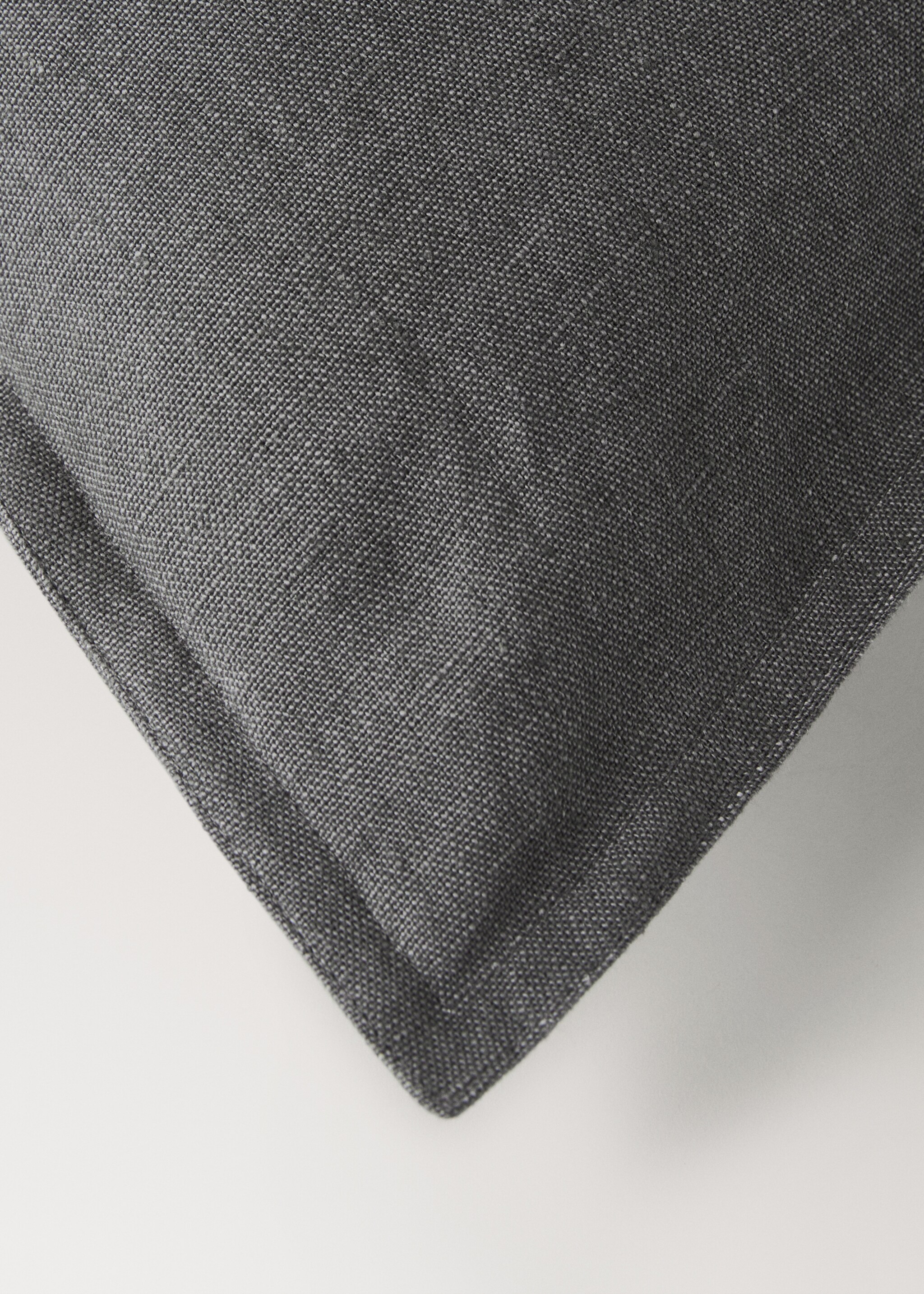Linen cushion cover with flange 45x45 cm - Details of the article 2, Charcoal. Ref: 27042929-00.
