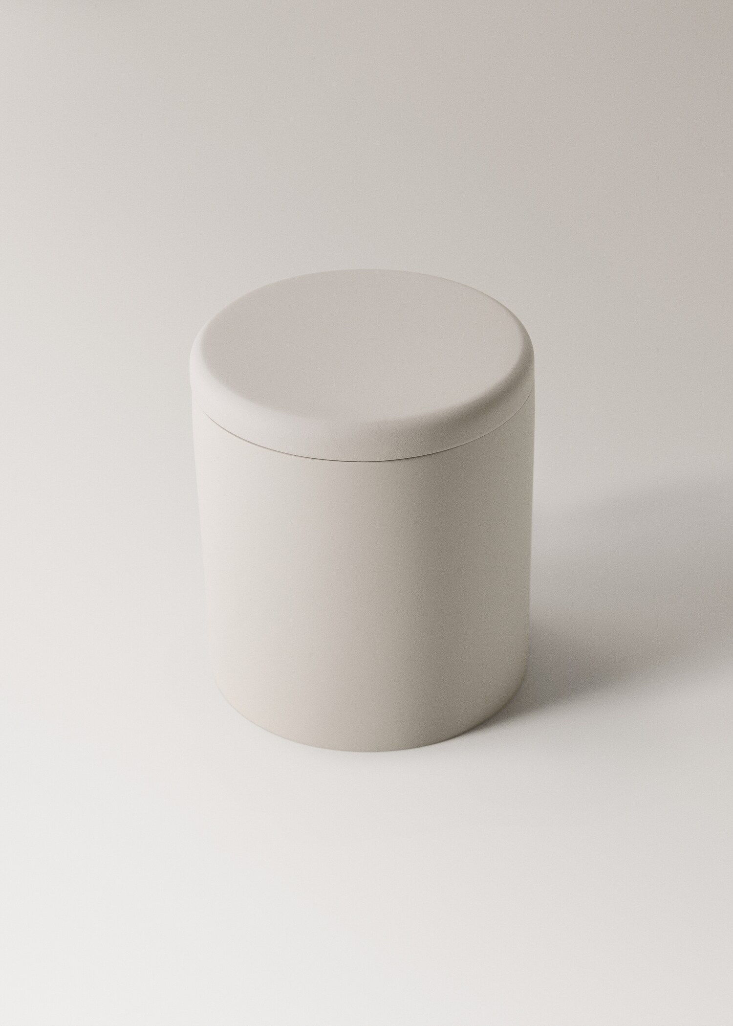 Badezimmerbecher aus Kunstharz - Detail des Artikels 1