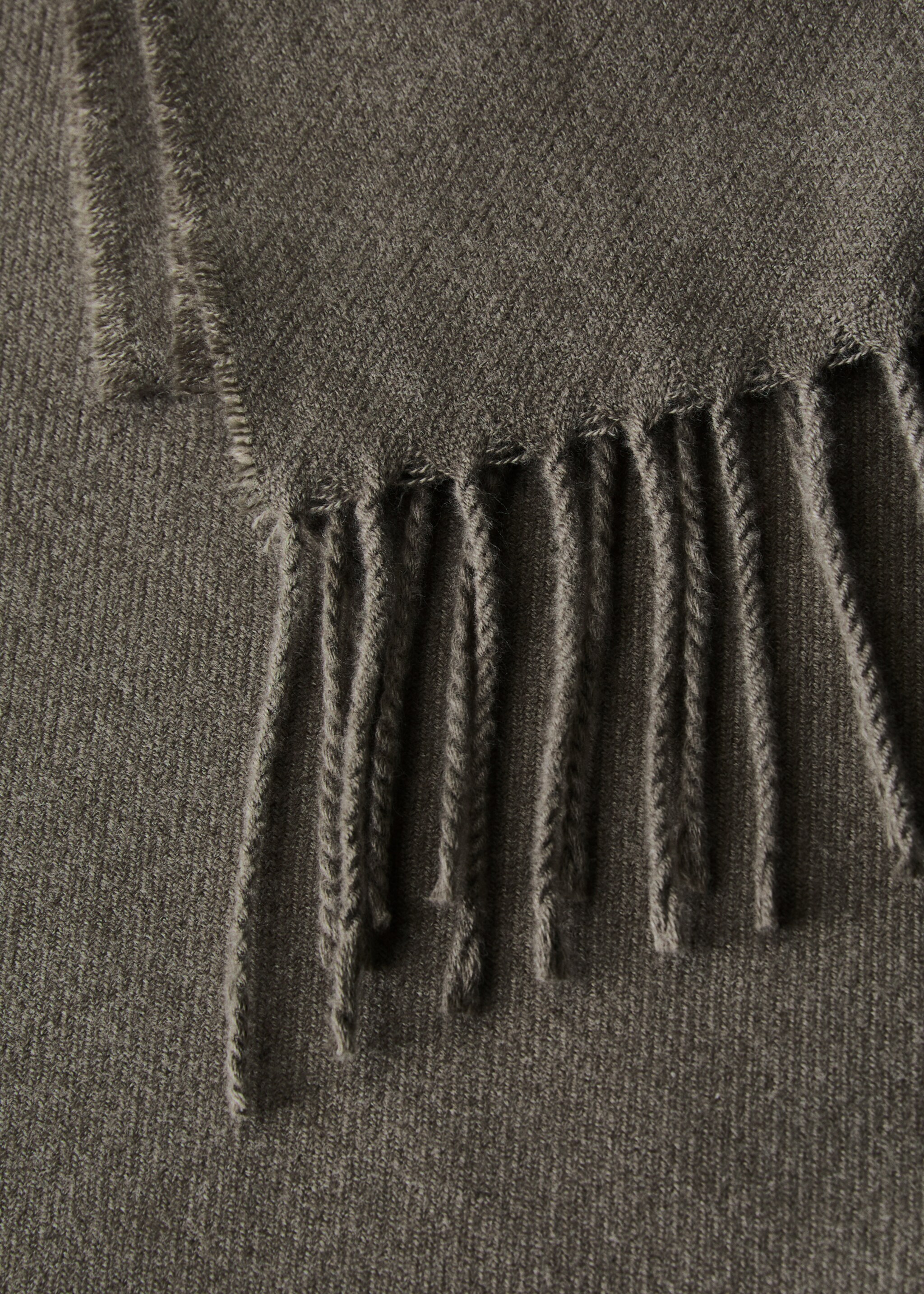 Manta suau detall serrells - Detall de l'article 2, Marró clar/pastel. Ref: 27043283-00.