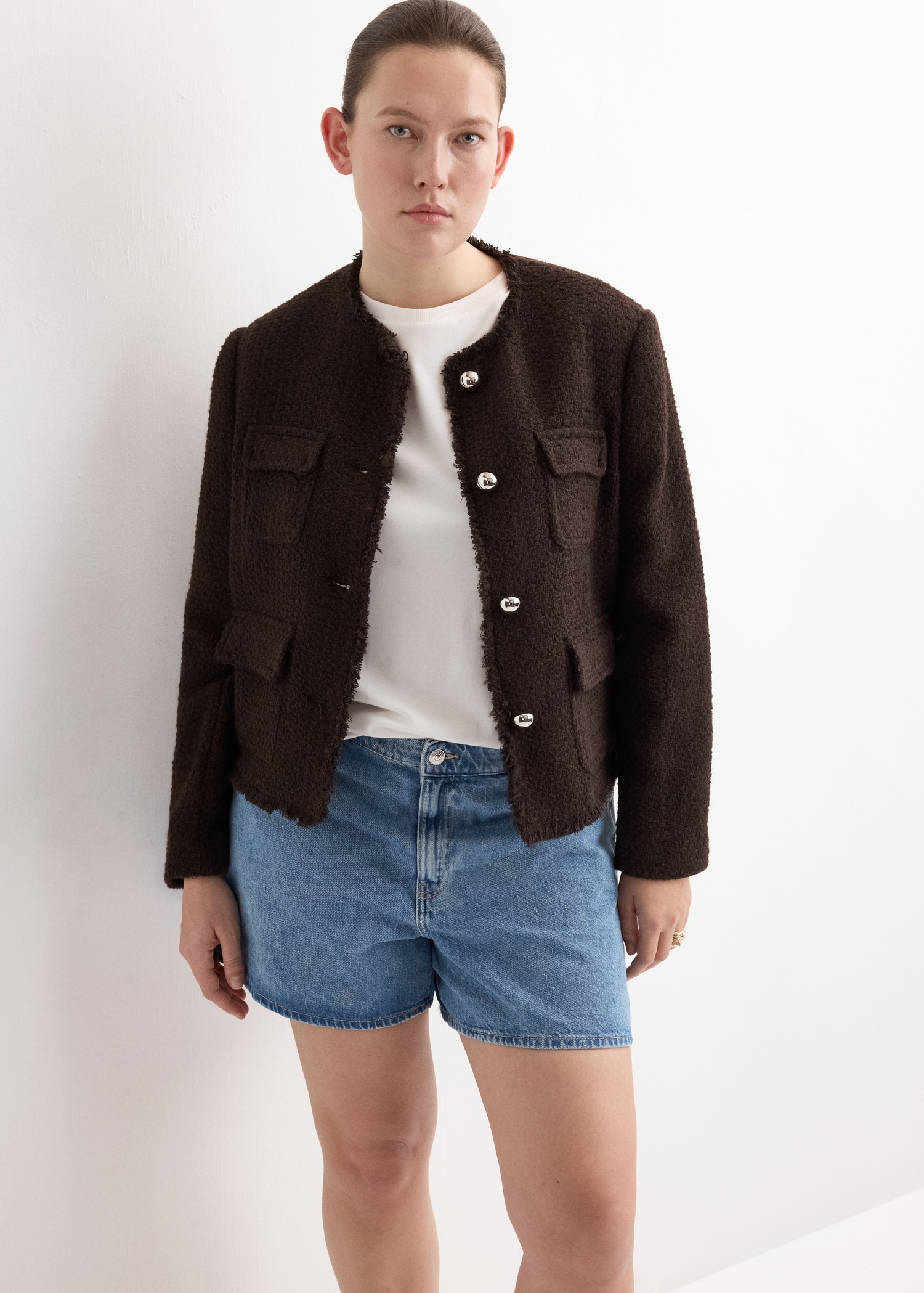 High-waisted straight-fit denim shorts - Details of the article 5