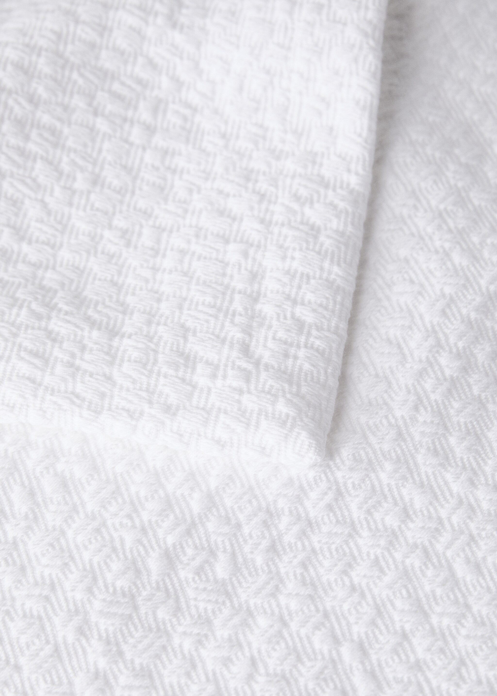 Jacquard cotton textured bedspread for 130/150 cm bed - Details of the article 1, White. Ref: 27043292-00.