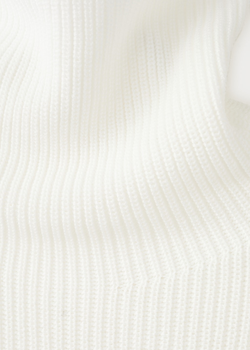 Turtleneck knit sweater - image 5