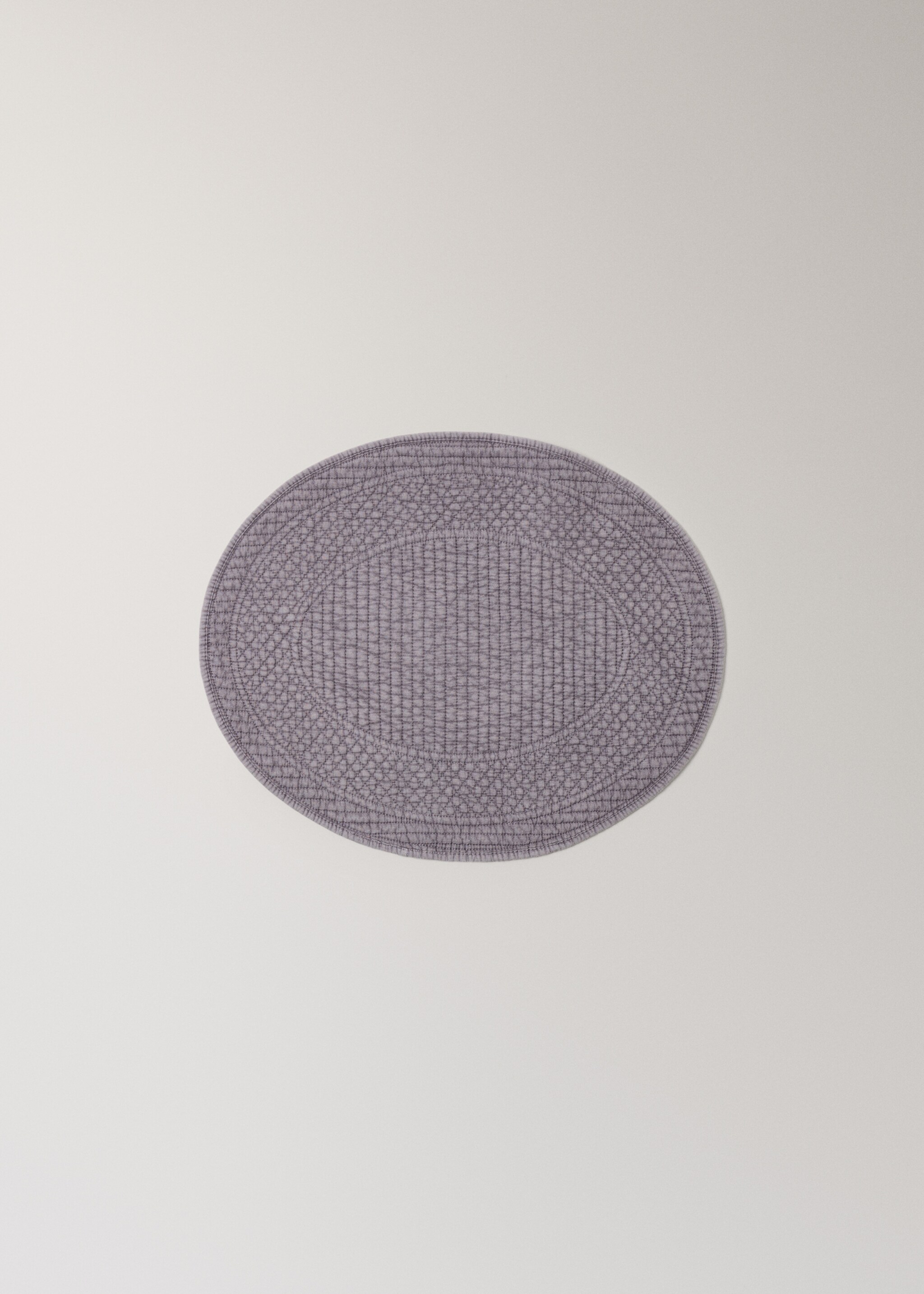 Овальна стьобана сервірувальна серветка - Товар без моделі, Бузковий. Ref: 27043303-00.