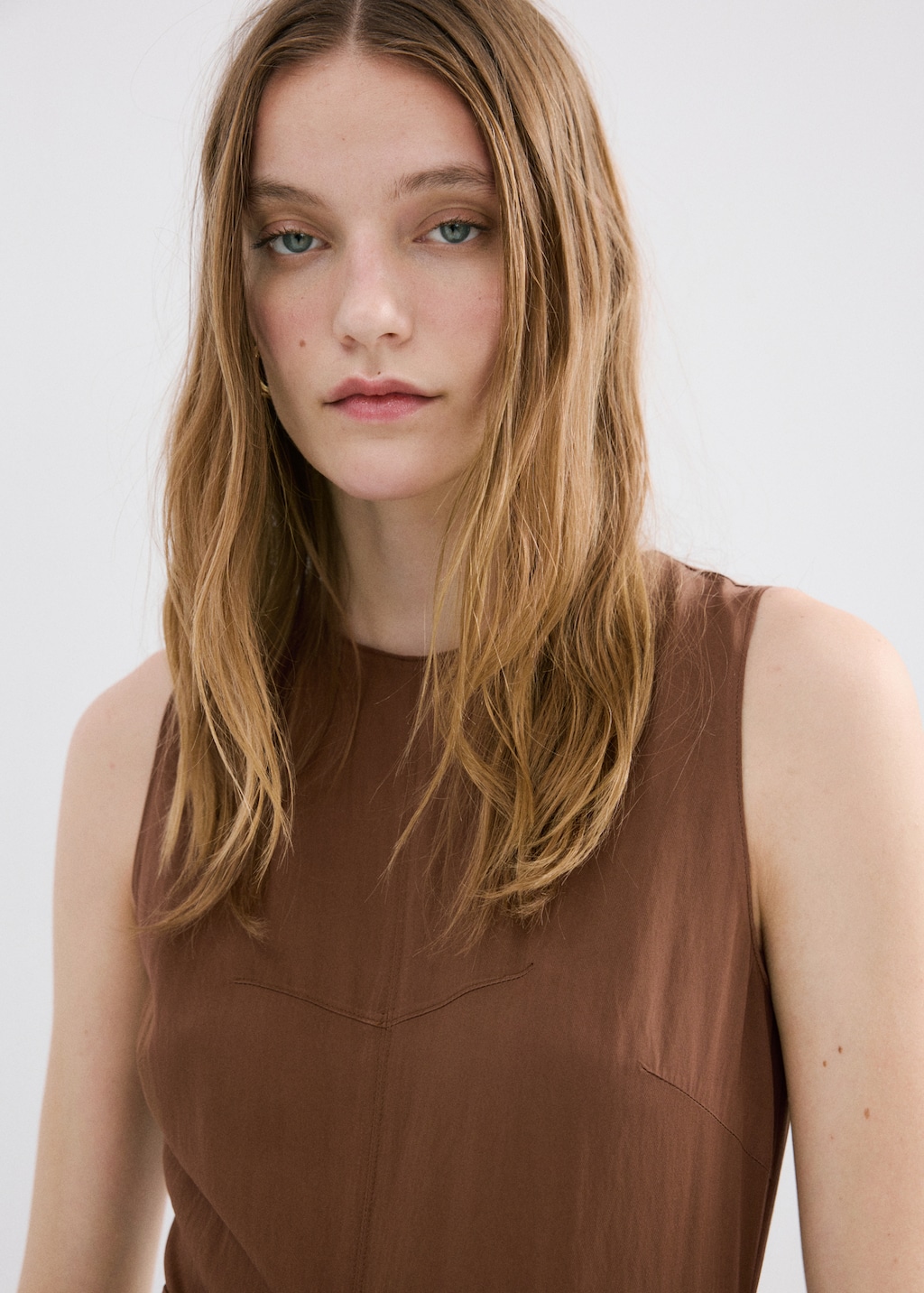 Pleated A-line dress - image 5