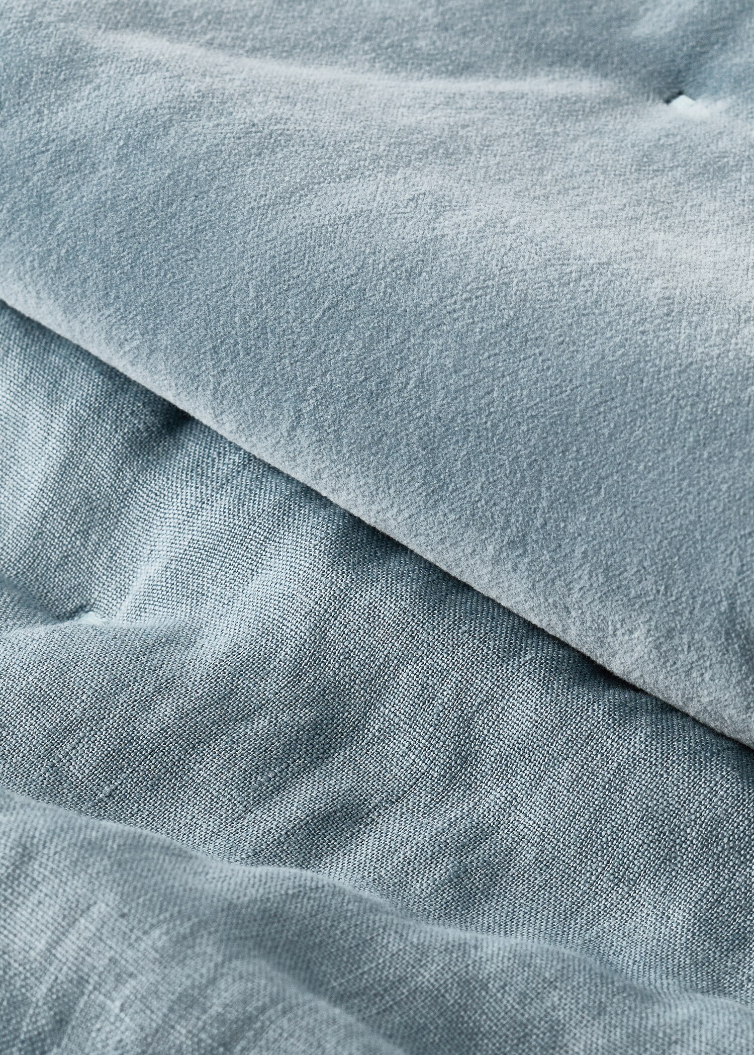 Linen velvet bedspread footboard - Details of the article 3