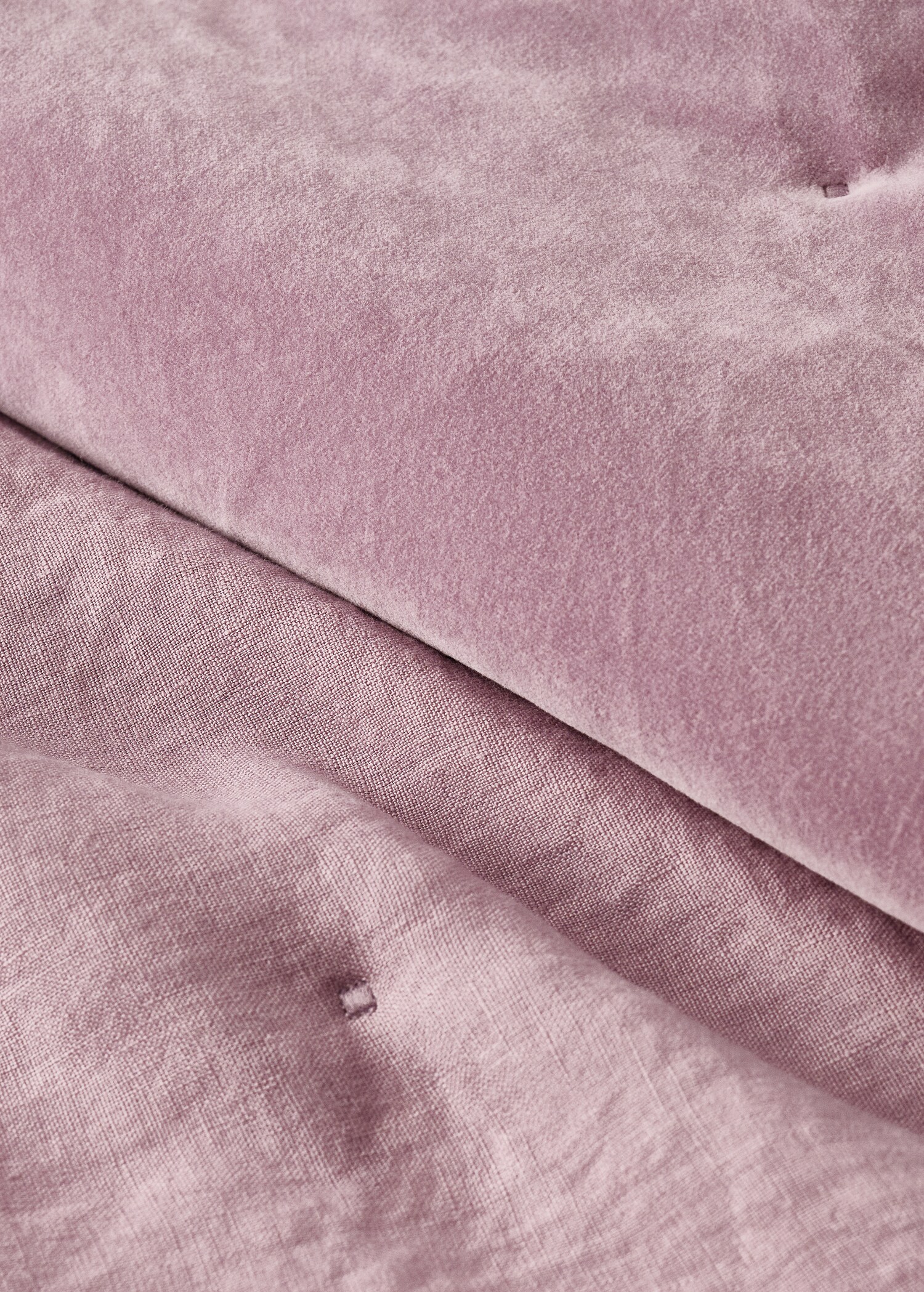 Linen velvet bedspread footboard - Details of the article 3
