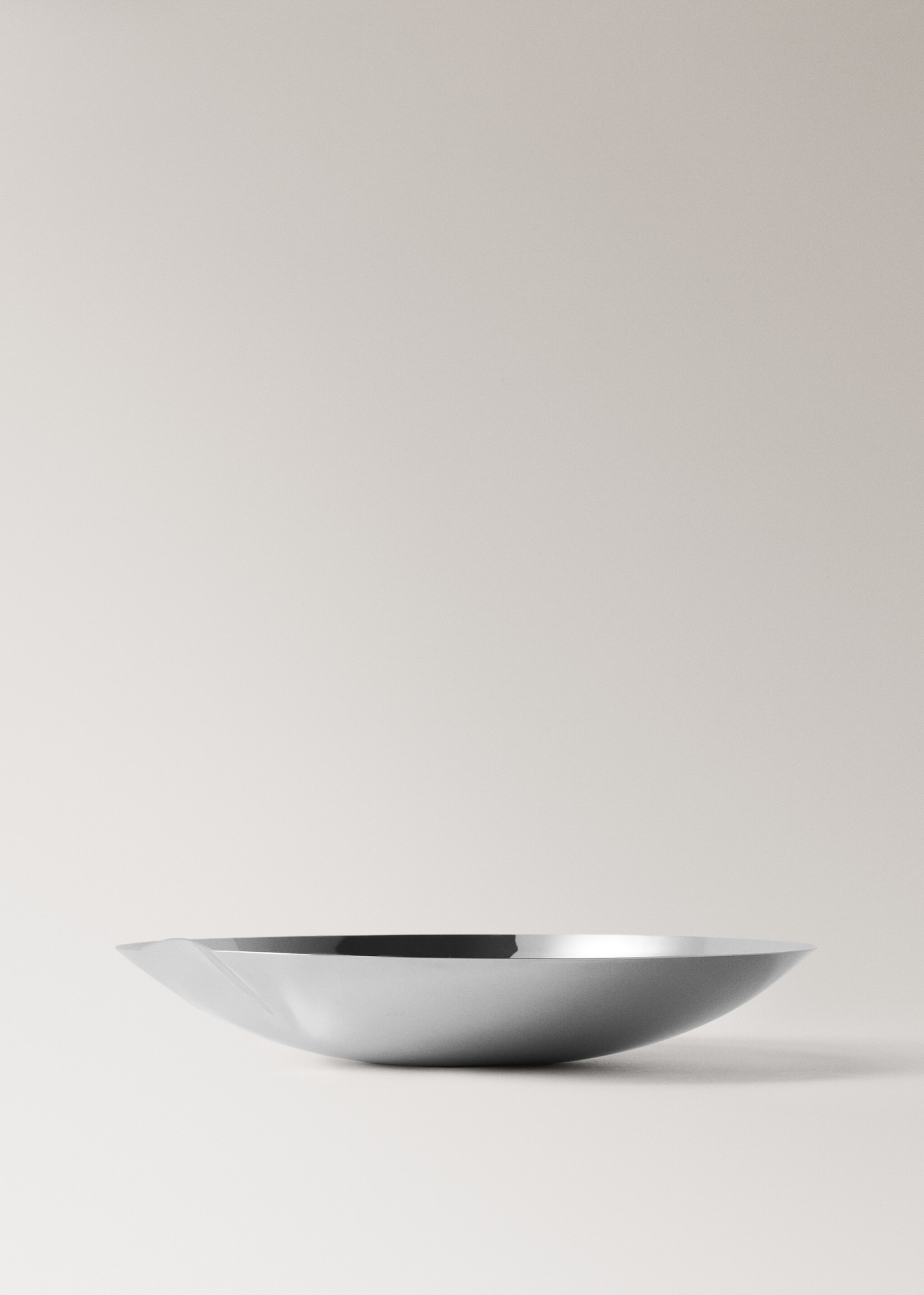 Δίσκος διακοσμητικός ατσάλι μεγάλος - Προϊόν χωρίς μοντέλο, Ασημί. Ref: 27043316-00.